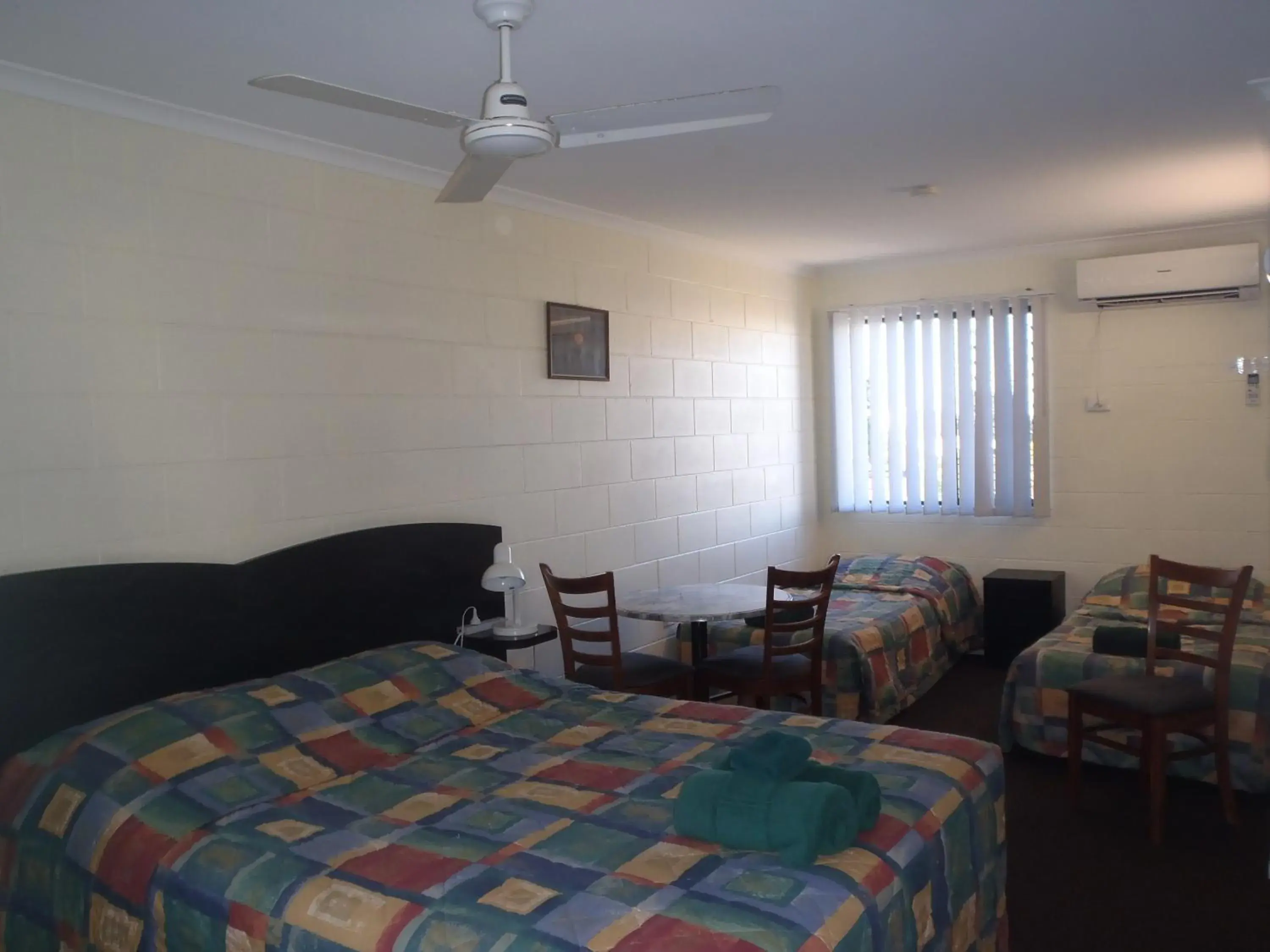 Deluxe Family Room in Harbour Lodge Motel Deluxe Family Room in Harbour Lodge Motel