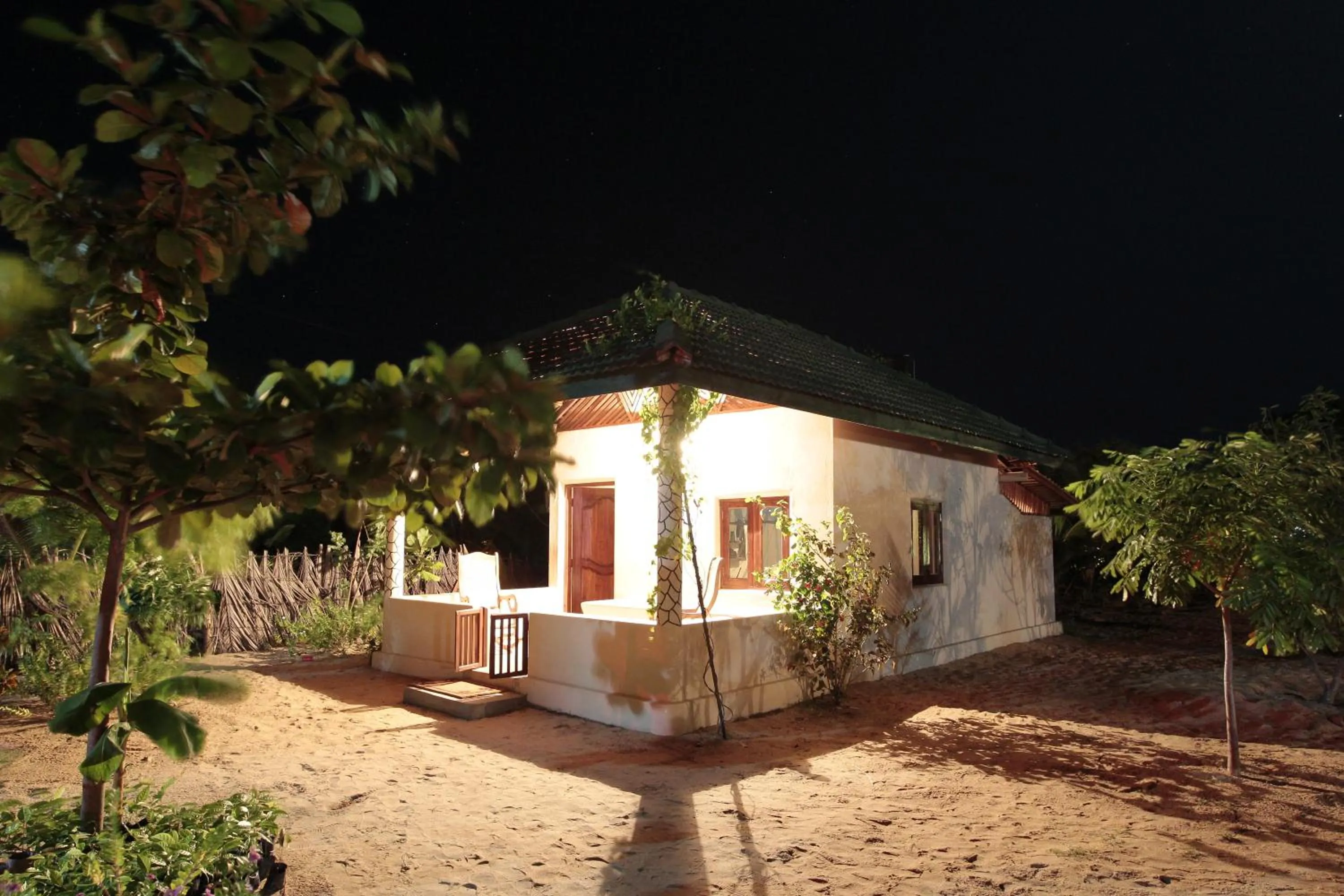 Garden in Paper Moon Kudils