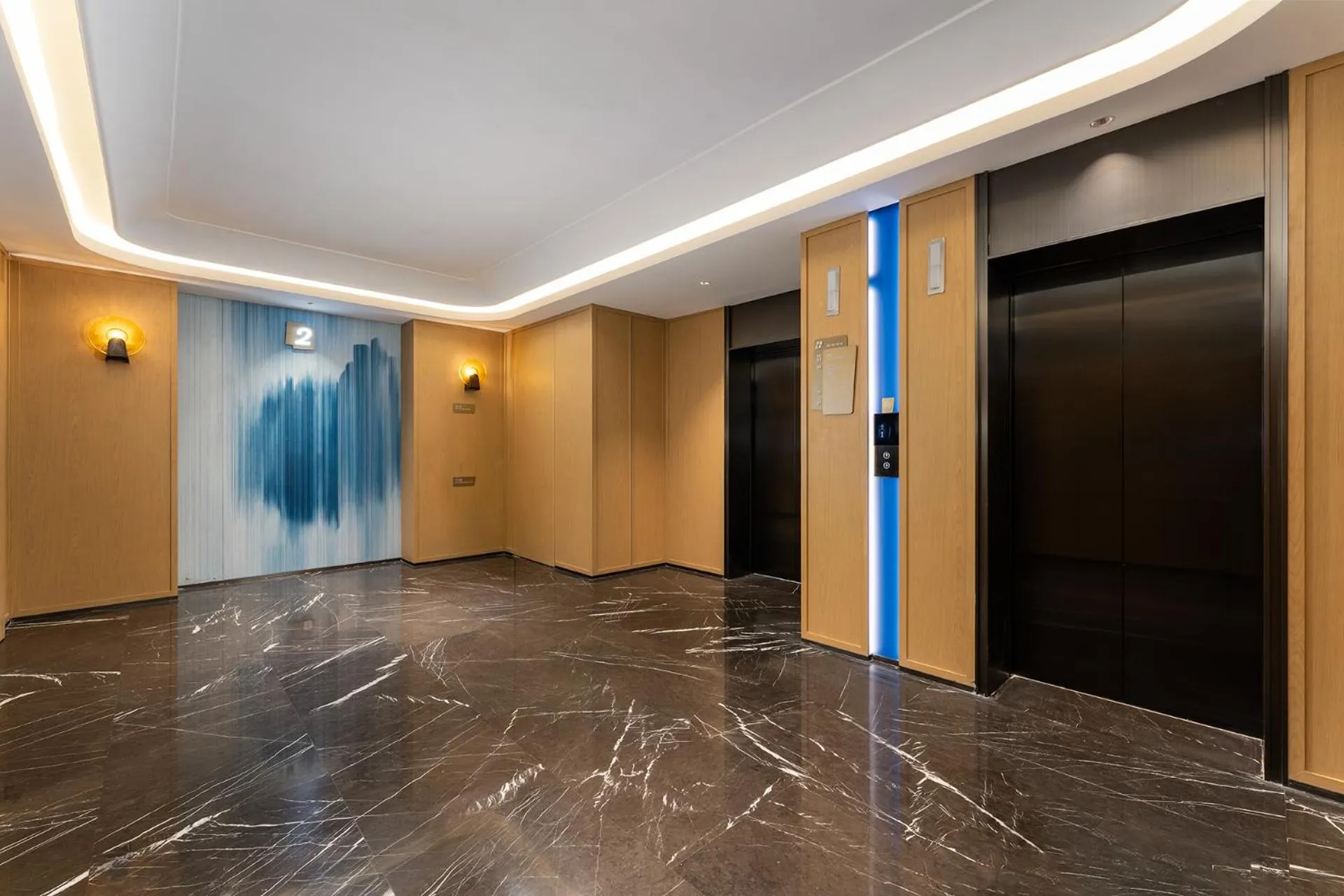 elevator in Holiday Inn Express Lijiang Ancient Town by IHG