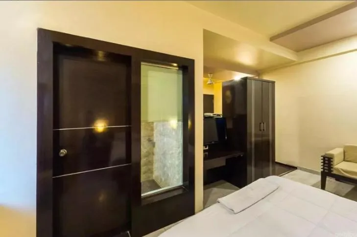 Bedroom, Bed in Hotel Vaishnavi