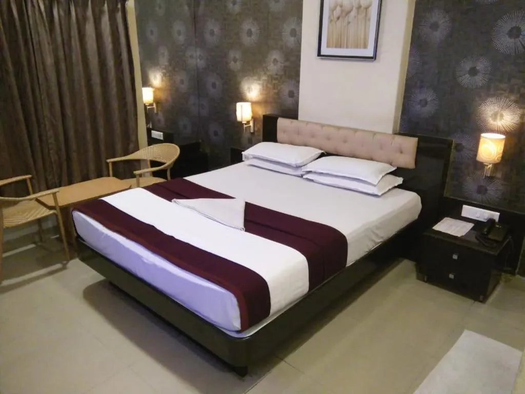 Photo of the whole room, Bed in Hotel Vaishnavi