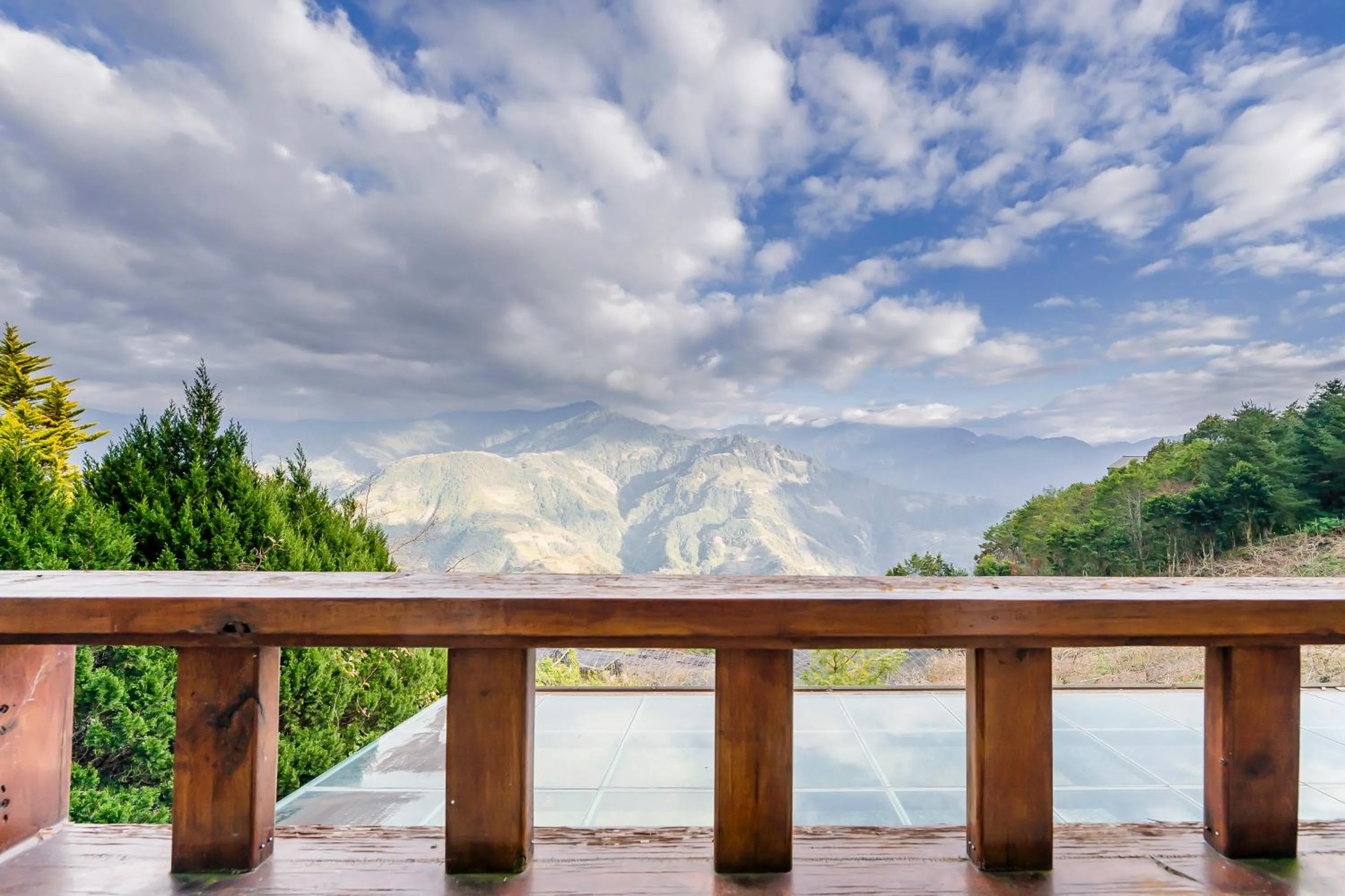 Balcony/Terrace in Chingjing New Paradise B&B