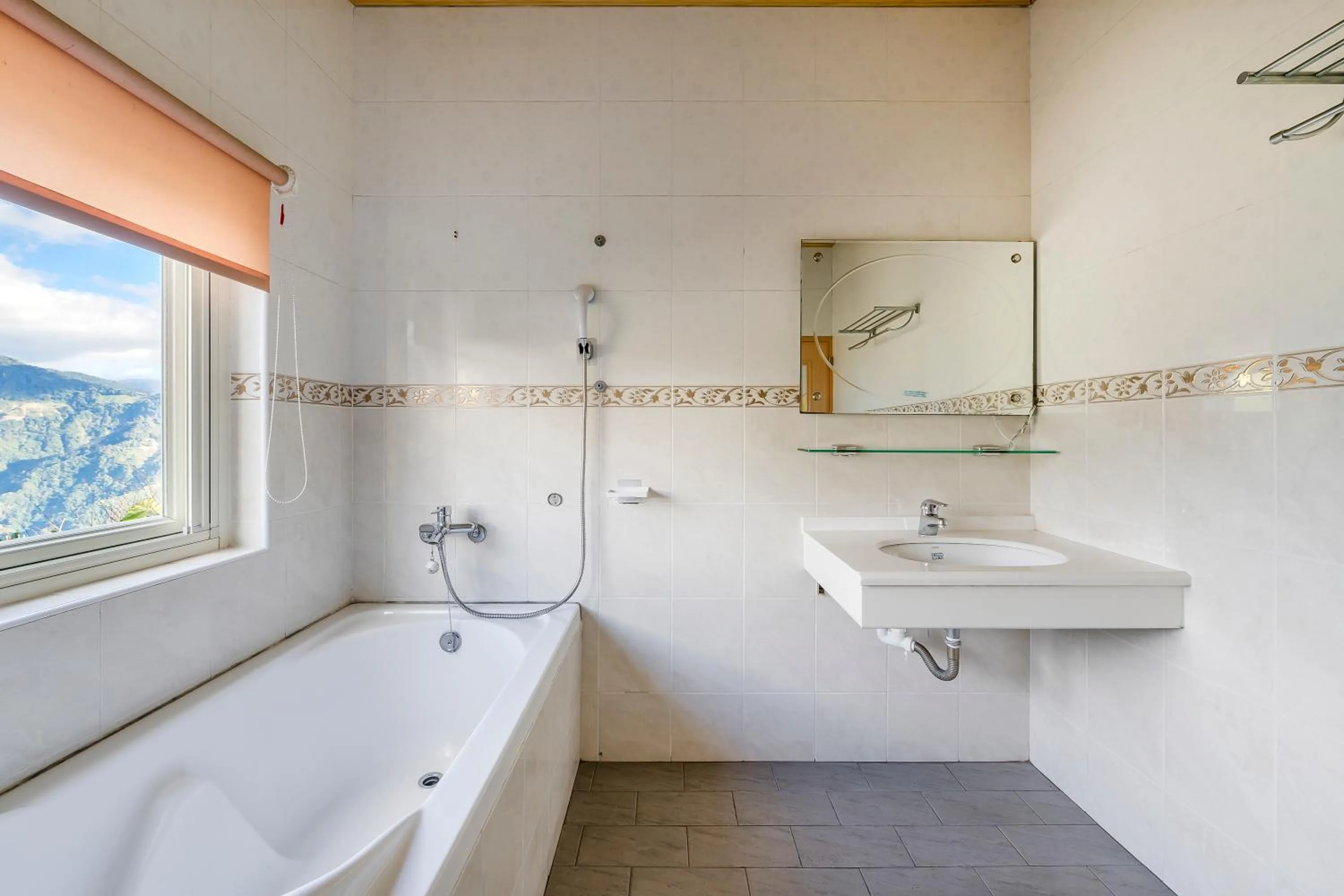 Bathroom in Chingjing New Paradise B&B