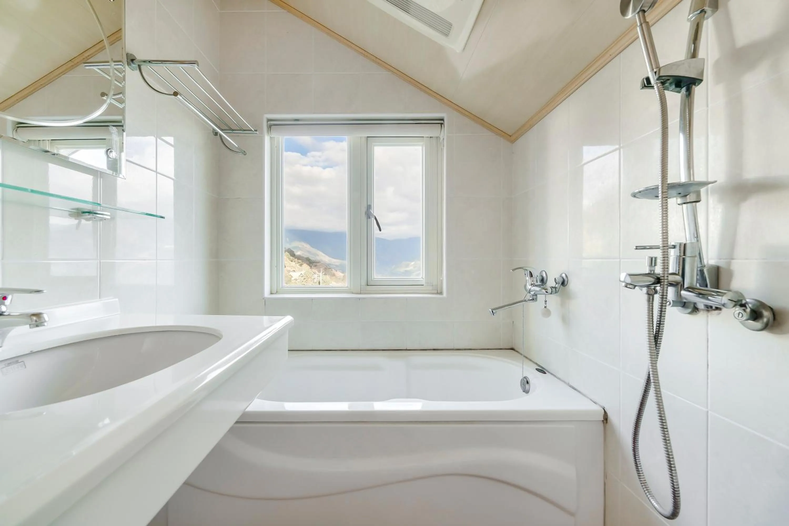 Bathroom in Chingjing New Paradise B&B