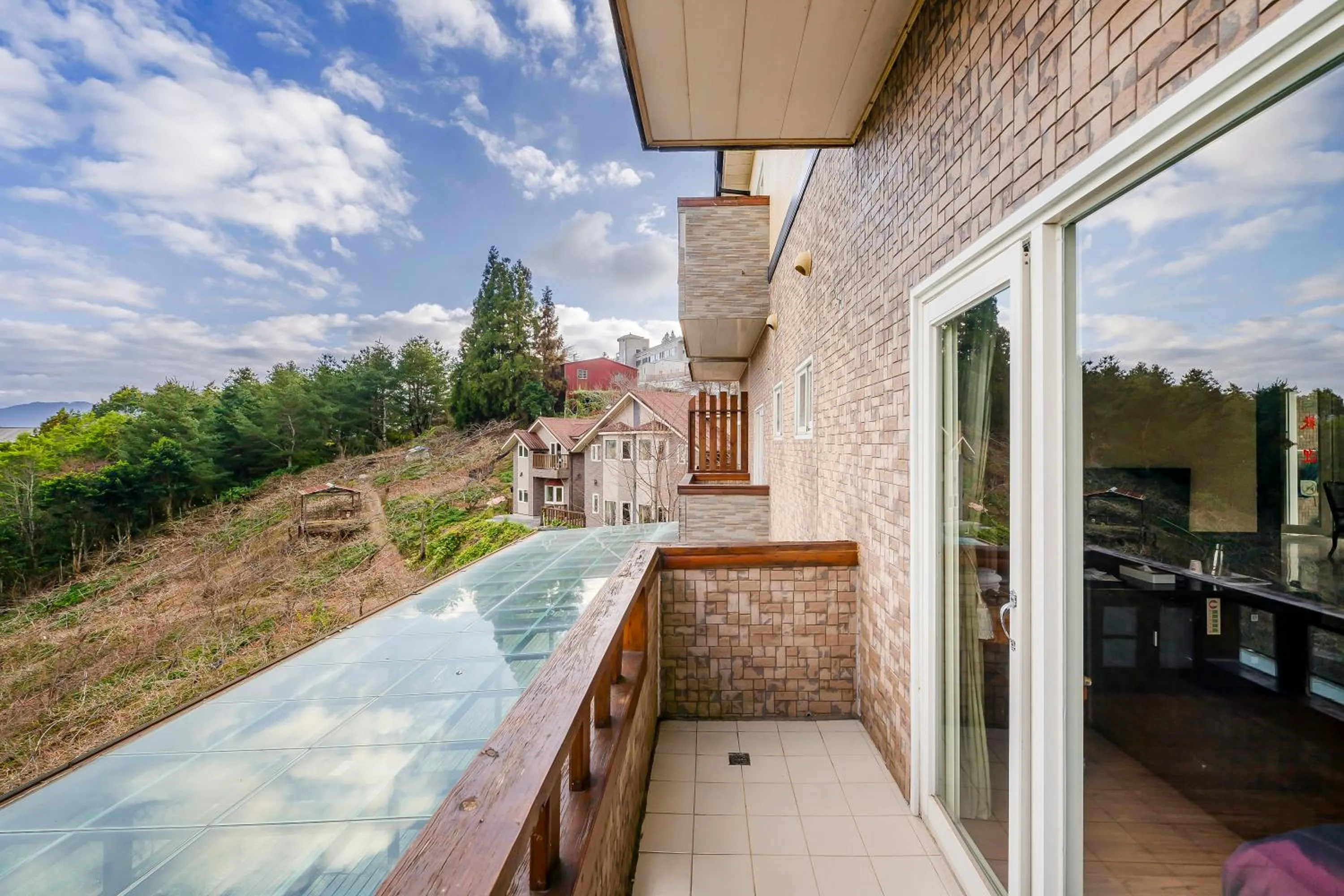 Balcony/Terrace in Chingjing New Paradise B&B