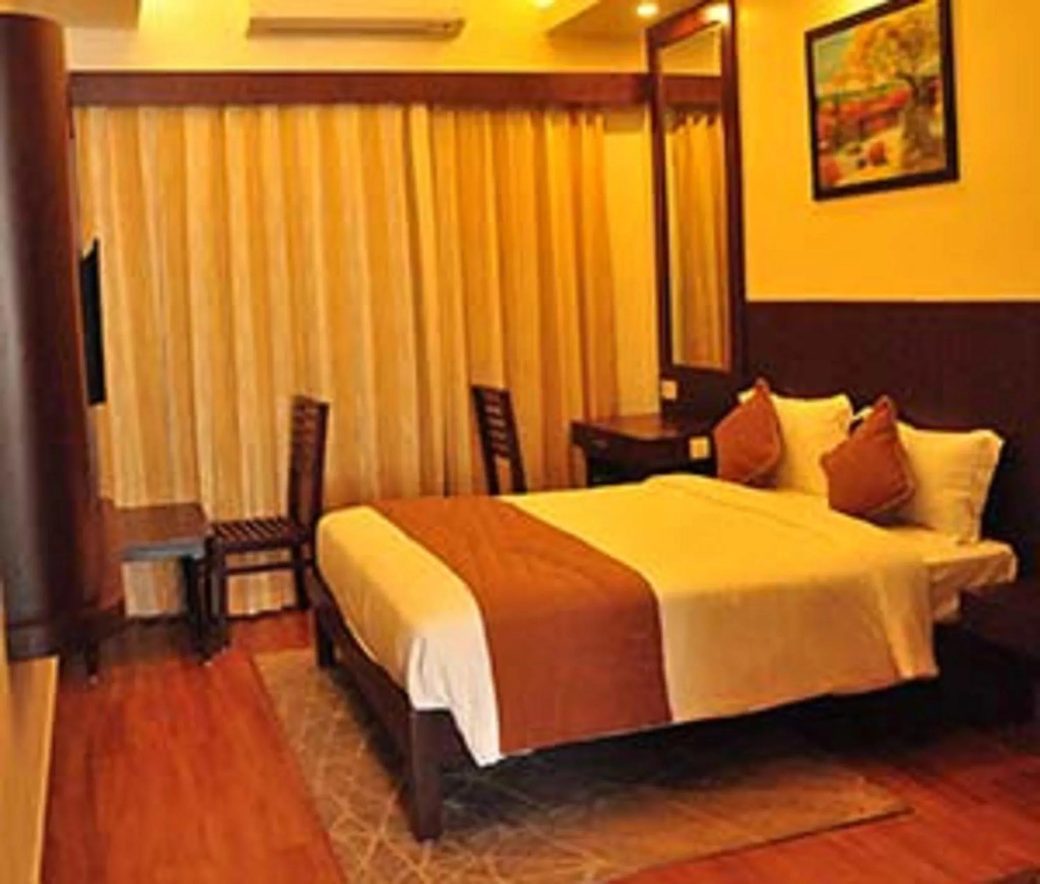 Photo of the whole room, Bed in RKN Hotel