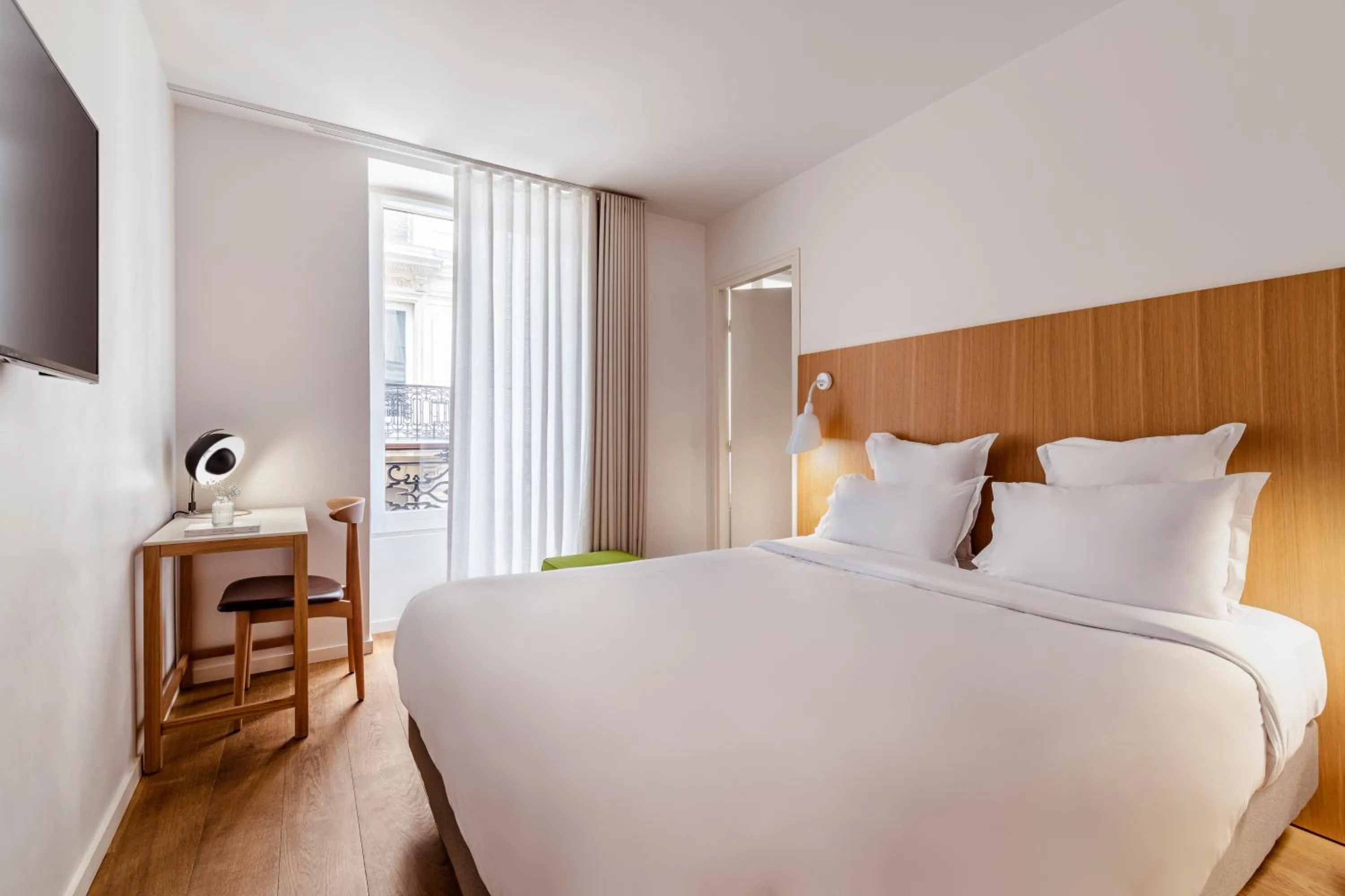 Bed in 9Hotel Republique