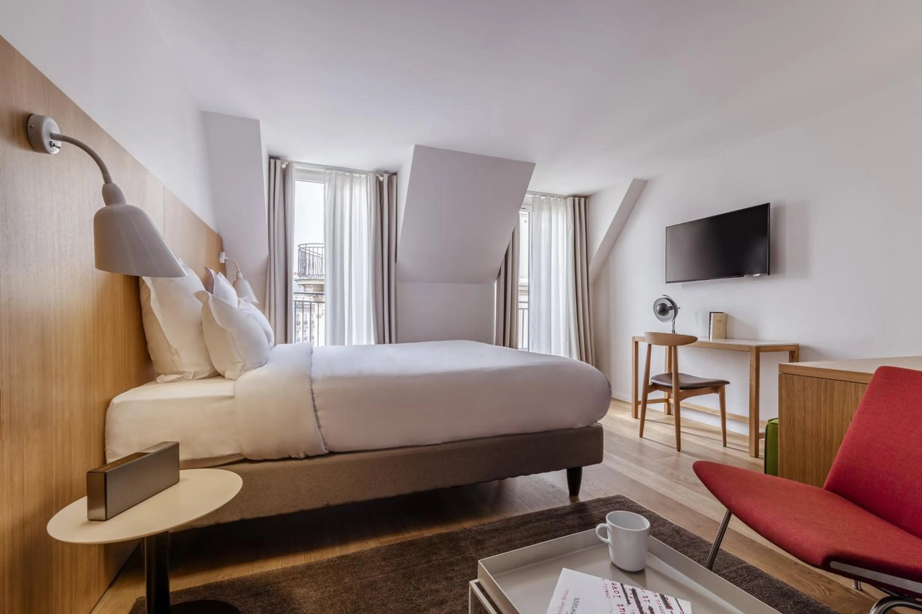 Photo of the whole room, Bed in 9Hotel Republique