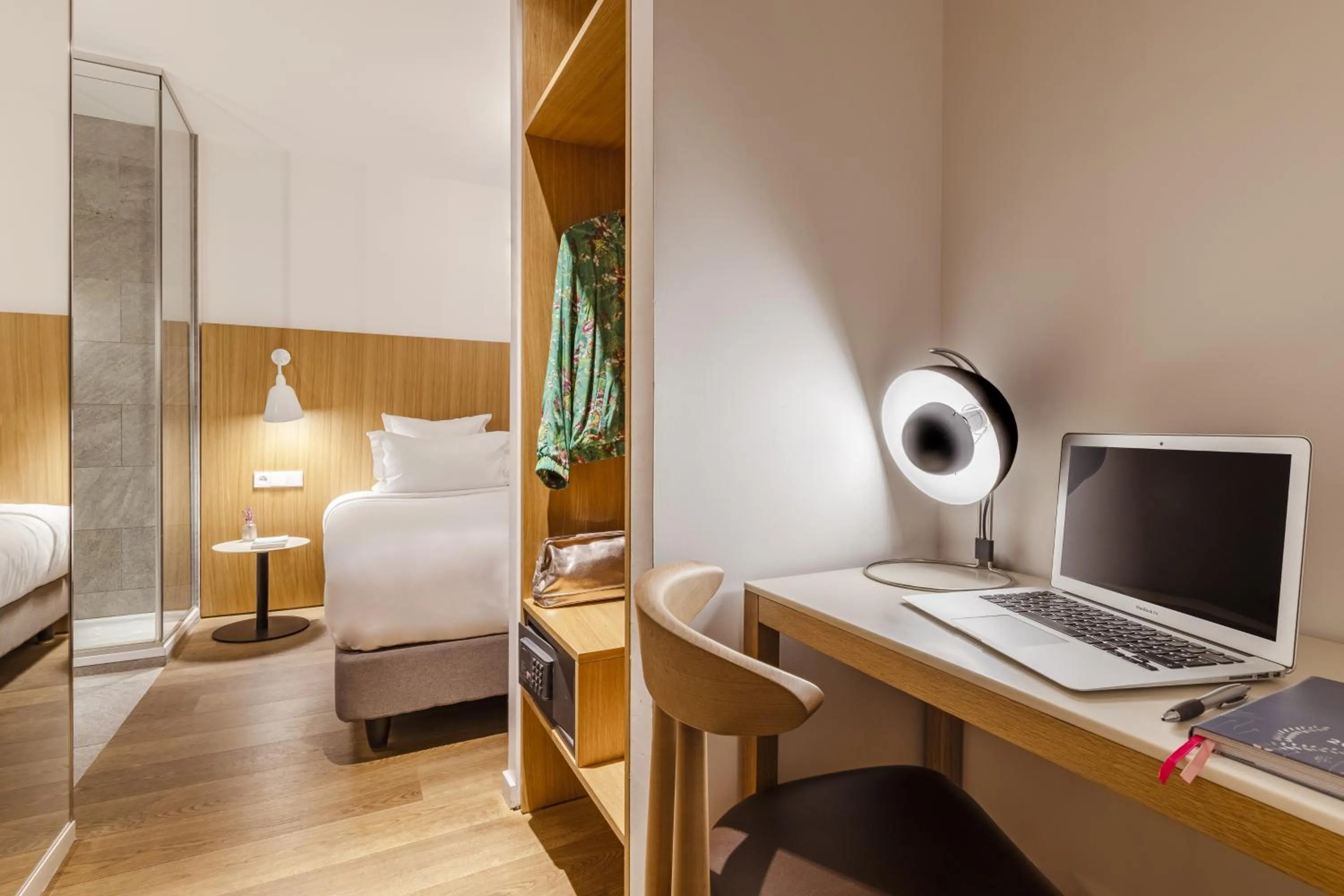 Bedroom, Bed in 9Hotel Republique