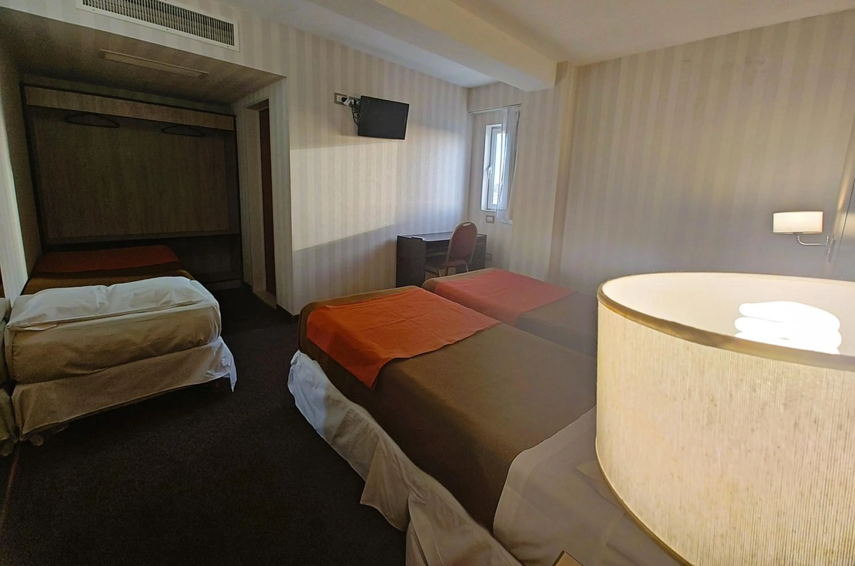 Bed in Hotel El Cortijo