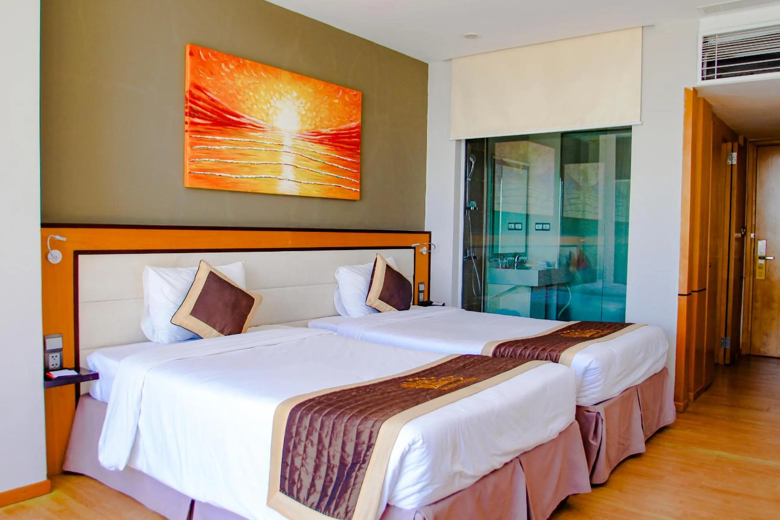 Bed in Dragon Sea Hotel