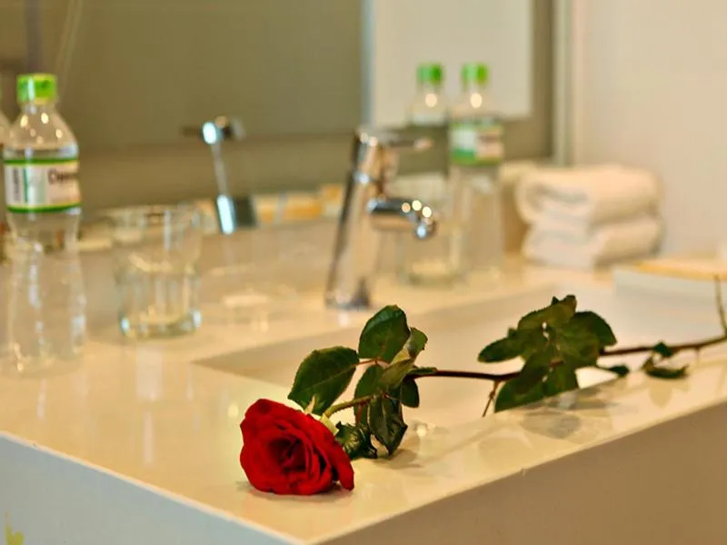 Shower in Dragon Sea Hotel