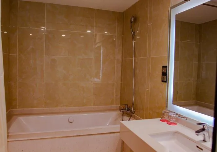 Shower in Dragon Sea Hotel