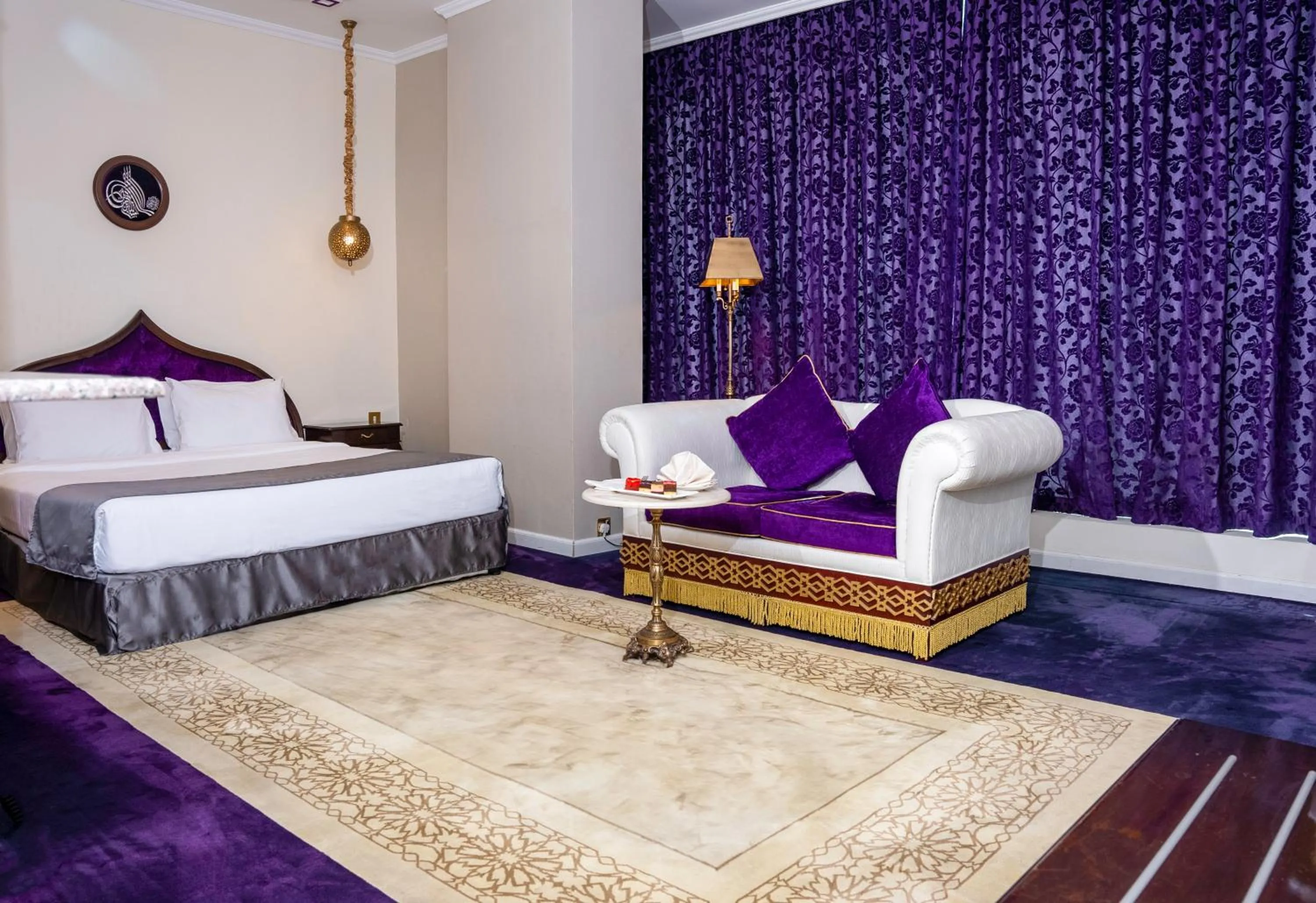 Bedroom, Bed in Saraya Corniche Hotel