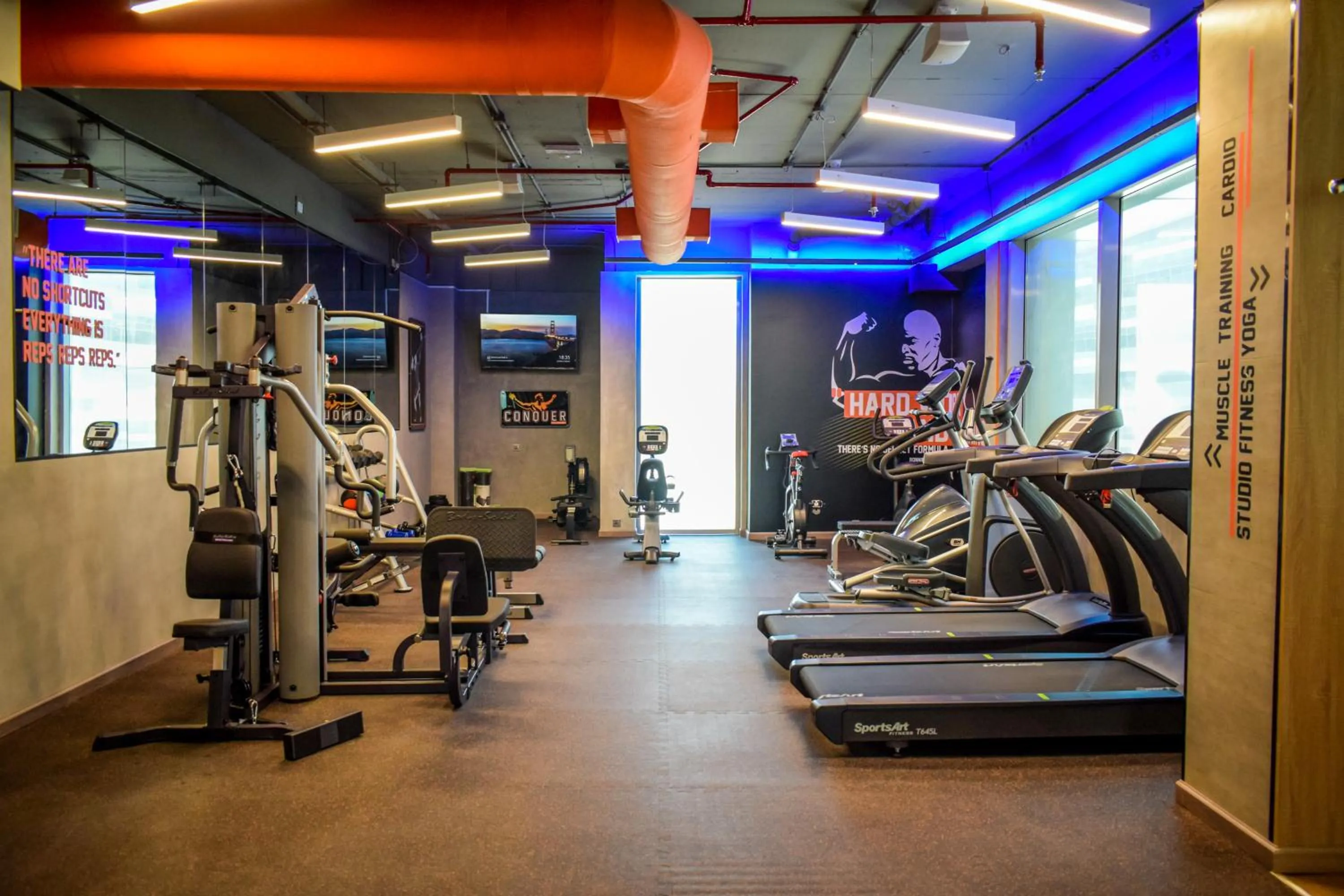 Fitness centre/facilities in Saraya Corniche Hotel