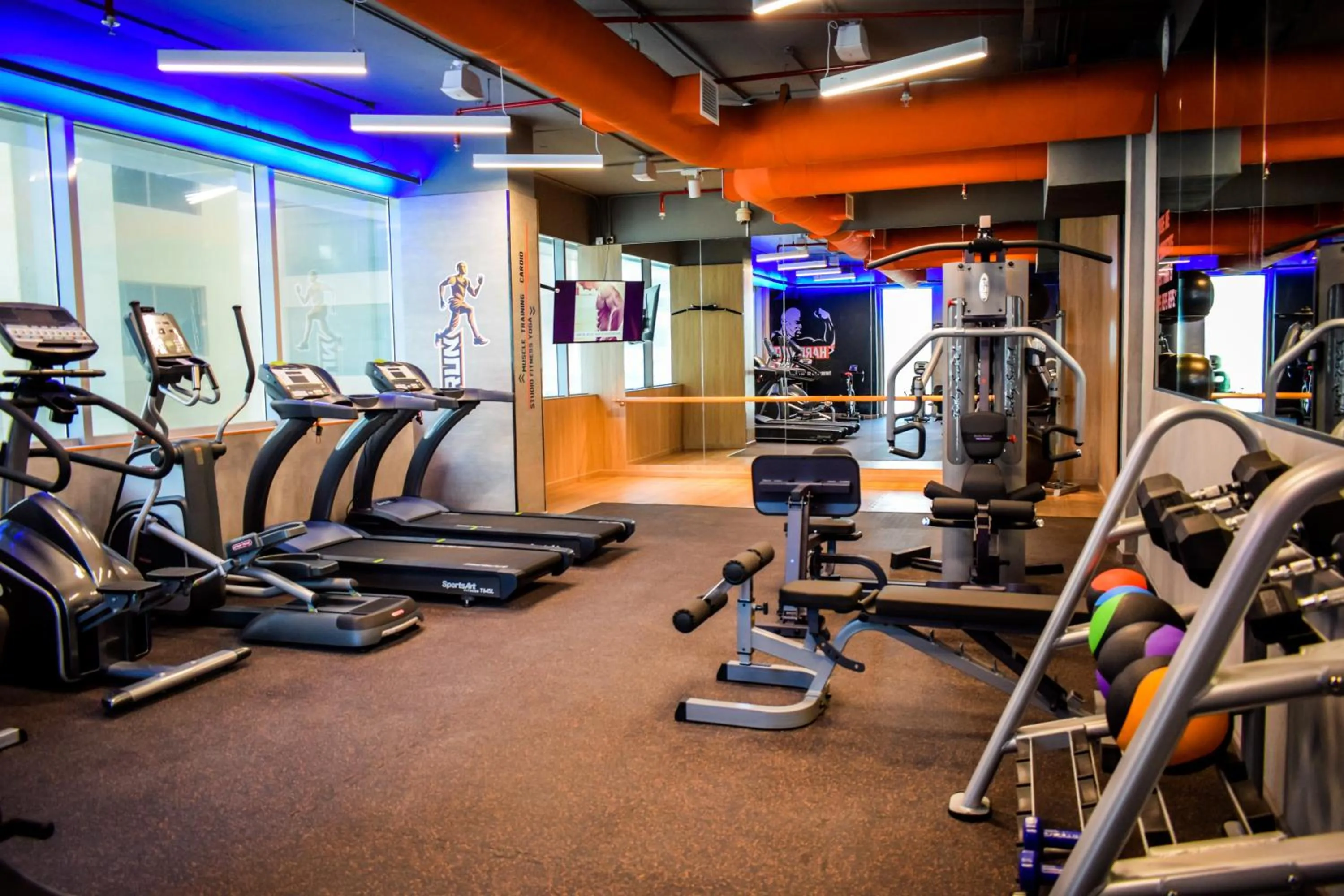 Fitness centre/facilities in Saraya Corniche Hotel