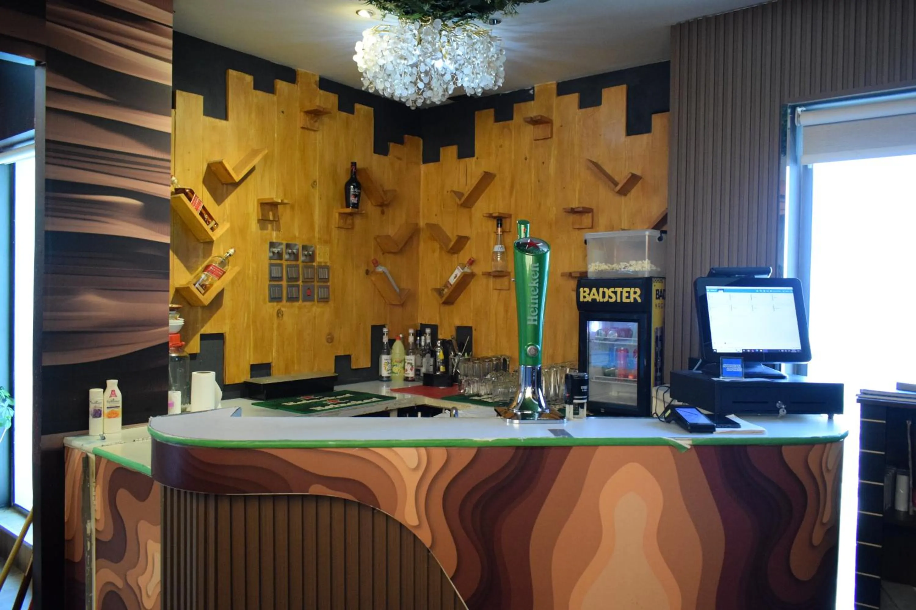 Lounge or bar in Saraya Corniche Hotel