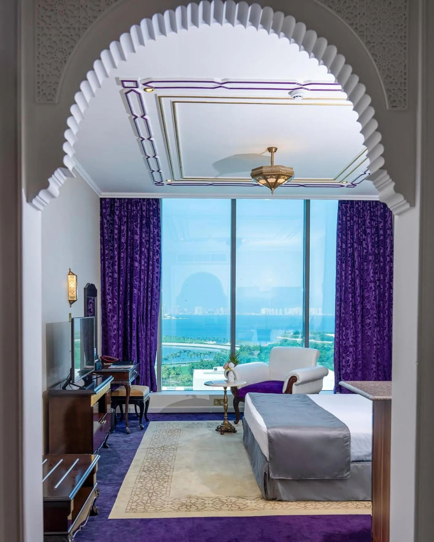 Bed in Saraya Corniche Hotel