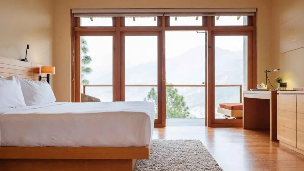 Bed in Dhensa Resort