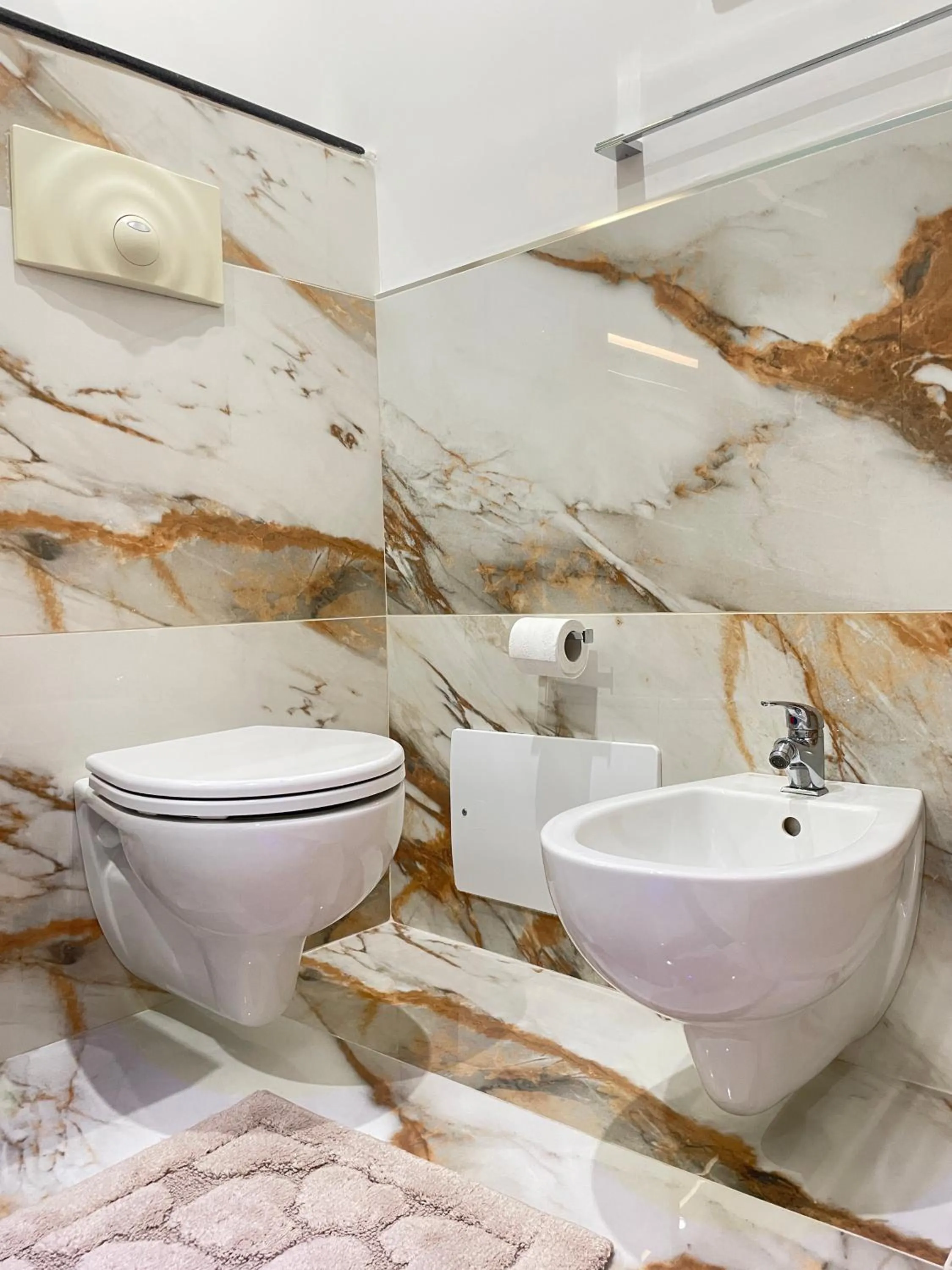 Bathroom in Narcisse