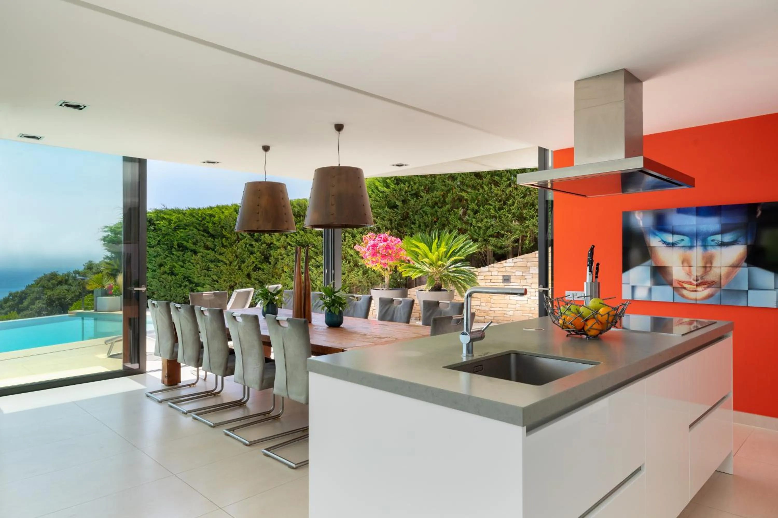 Dining area in Siview Villa