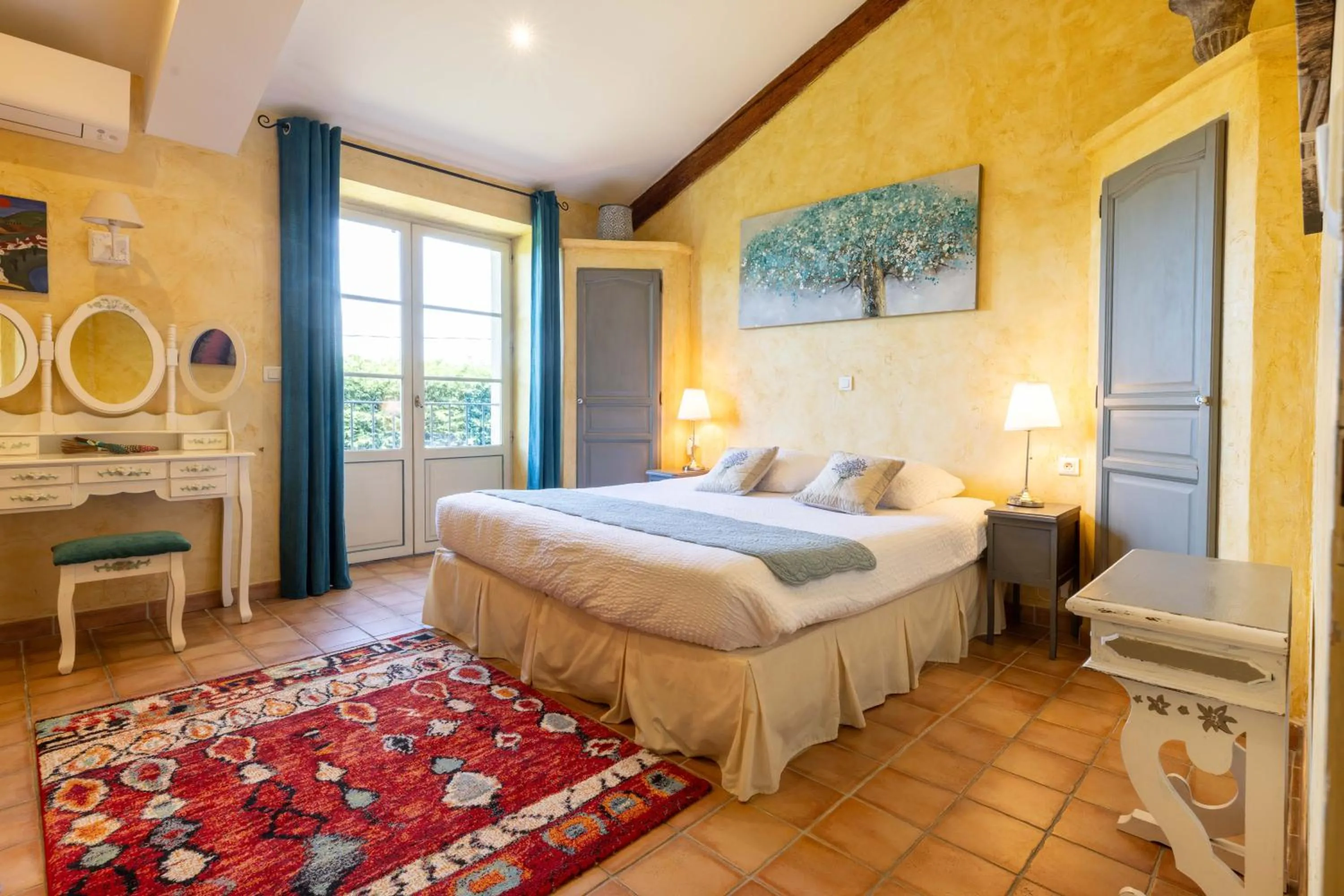 Bed in La Bastide des Amouriers