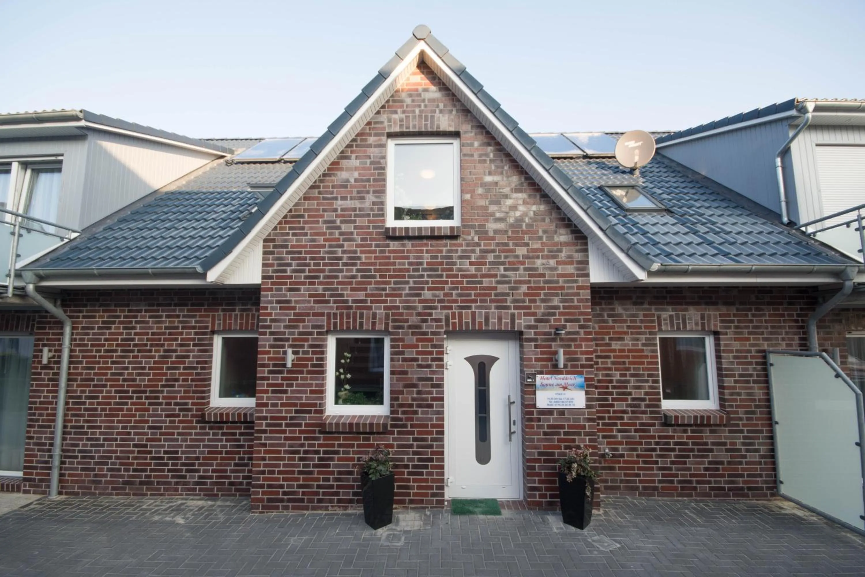 Property building in Hotel Sonne am Meer