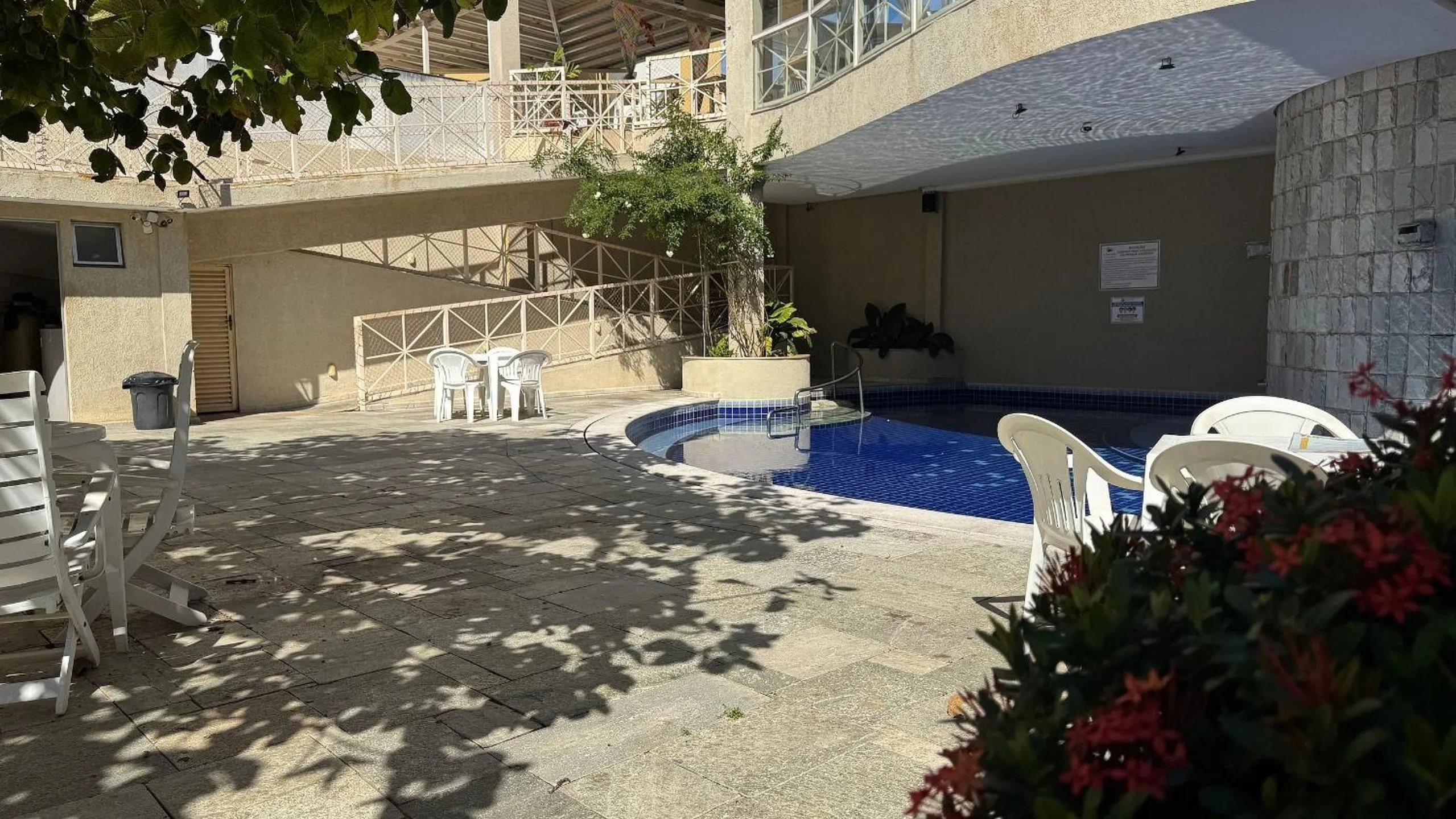 Paradise Flat Residence