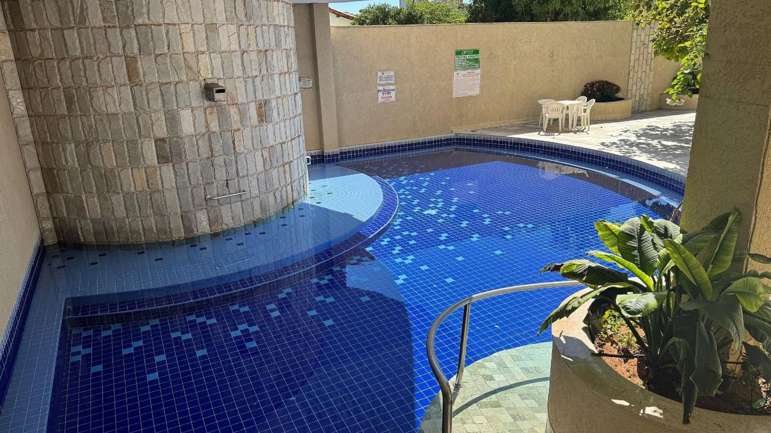 Paradise Flat Residence