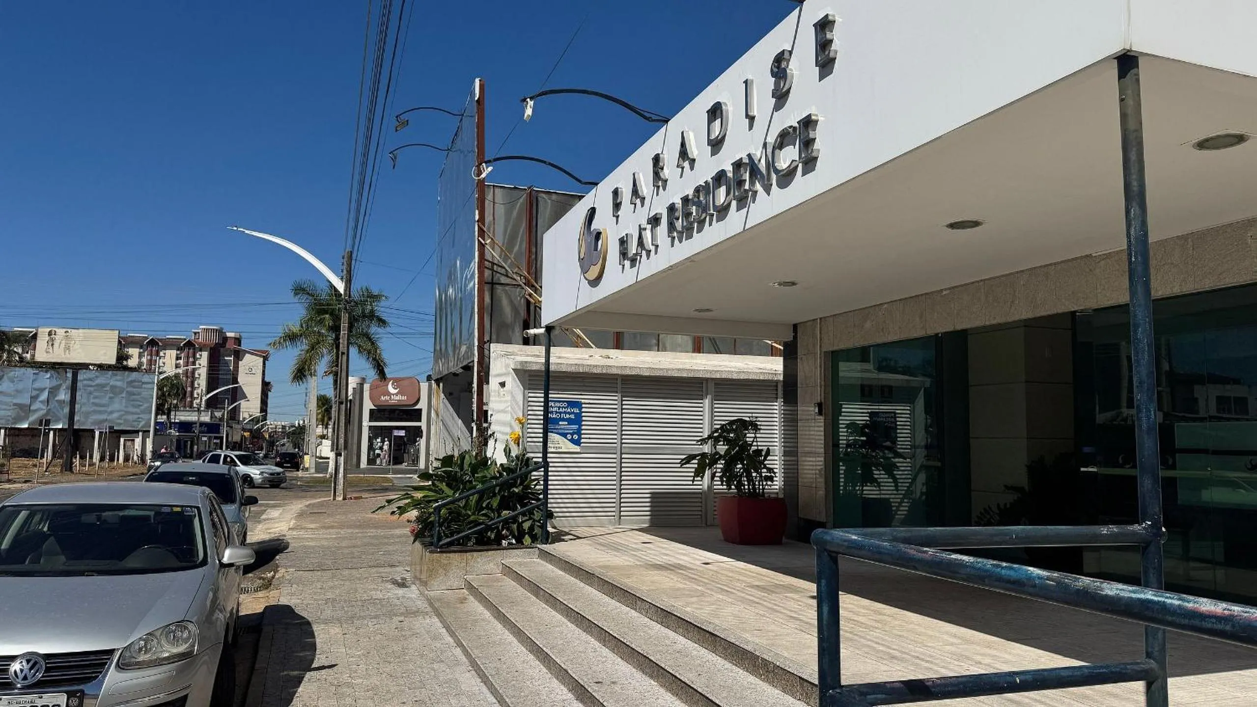 Paradise Flat Residence