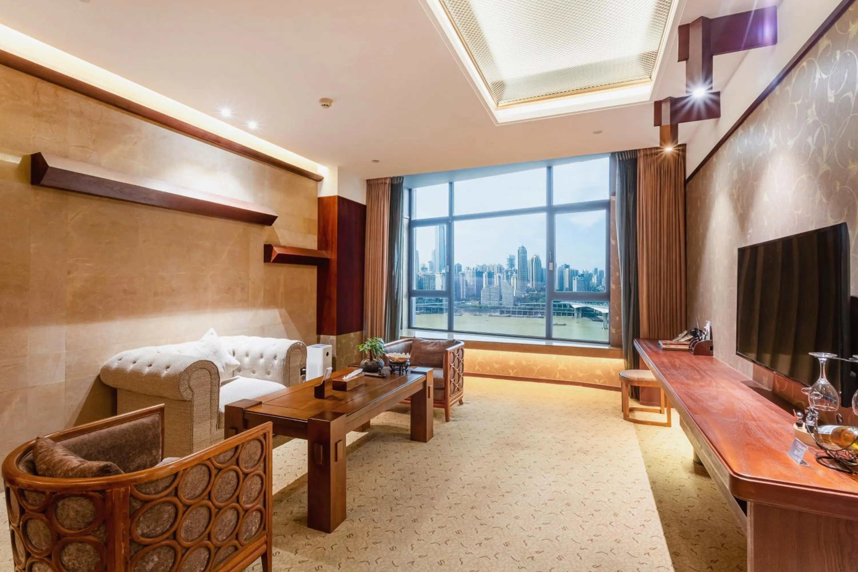 Living room in Chongqing Jiayu Emperor Hotel