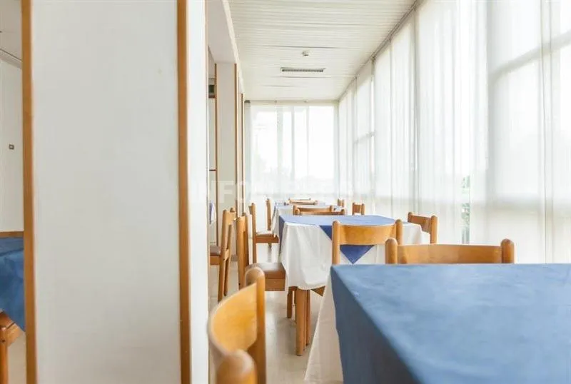 Restaurant/places to eat in Hotel Paradiso