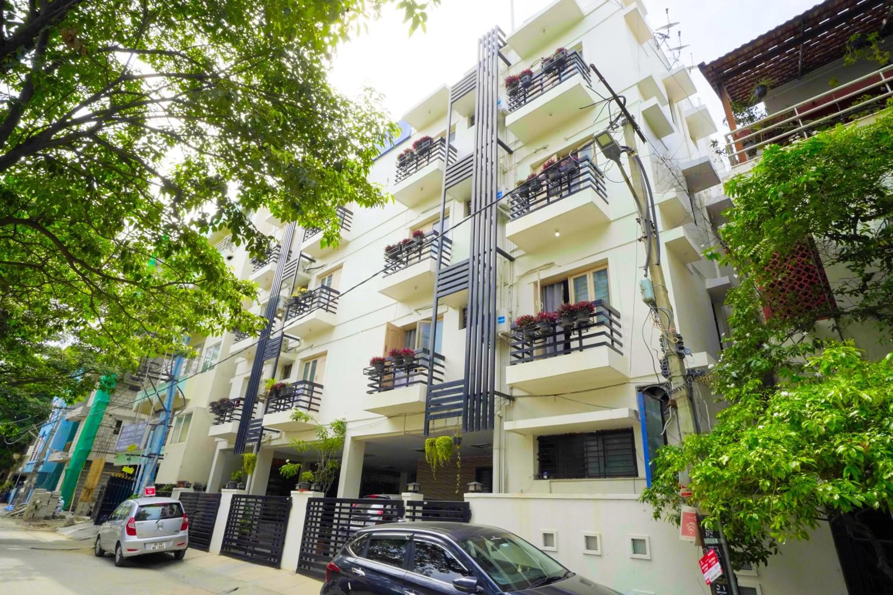 Property building in Mystic Felicity Inn