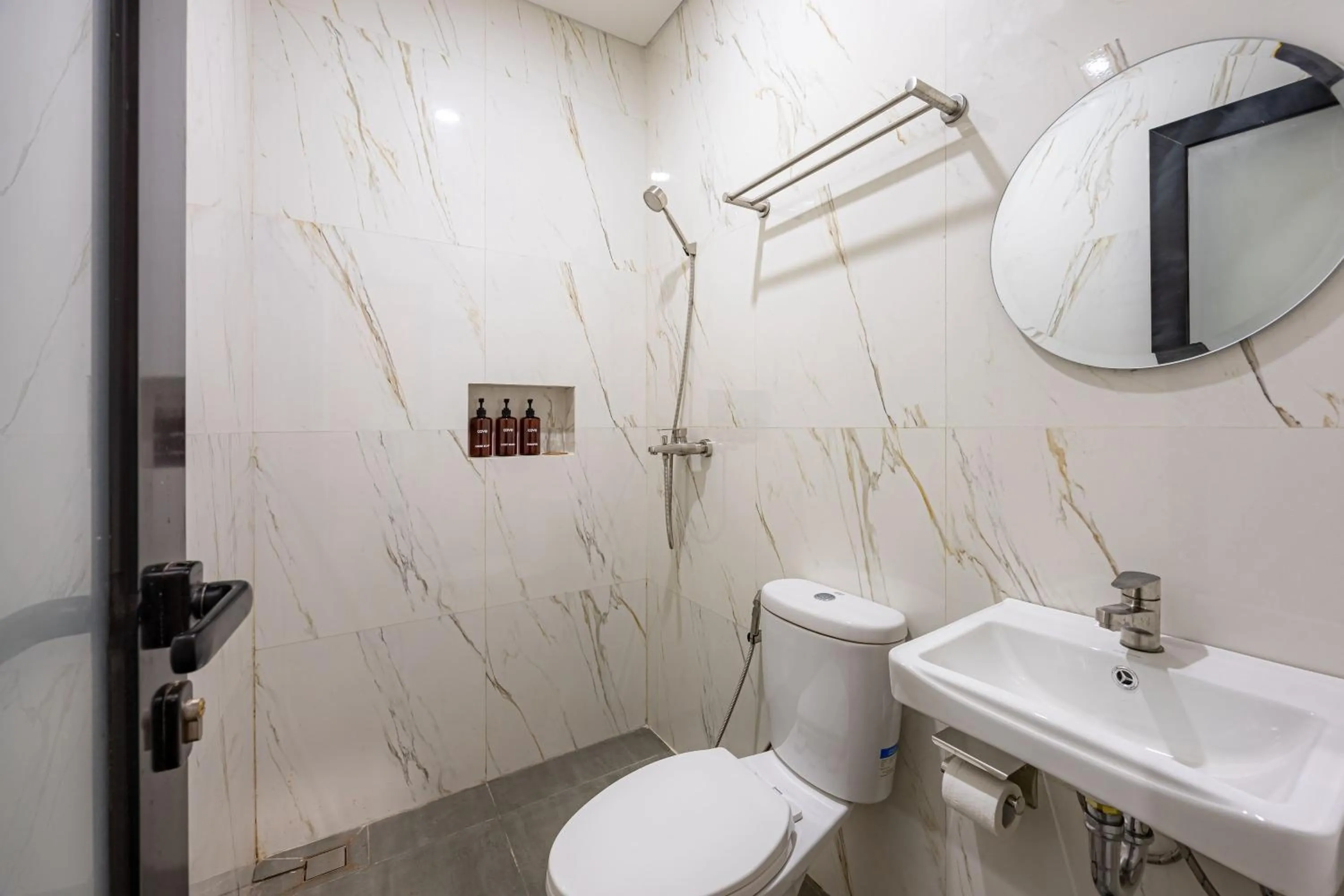 Bathroom in Cove The Cave