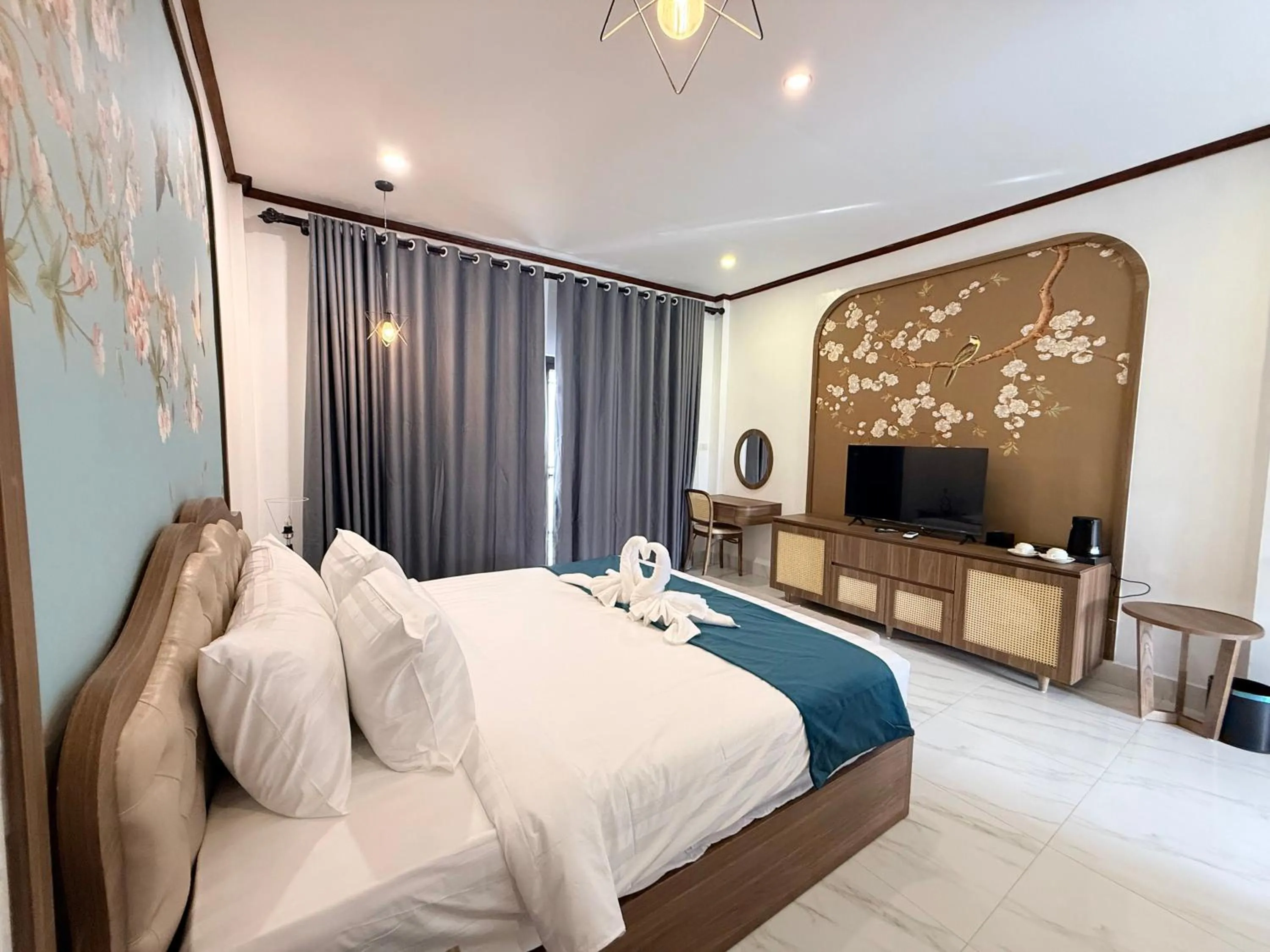 Bed in Vangvieng Night Market Resort