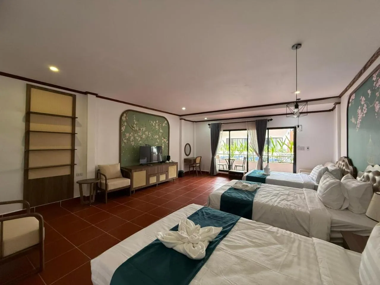 Bed in Vangvieng Night Market Resort