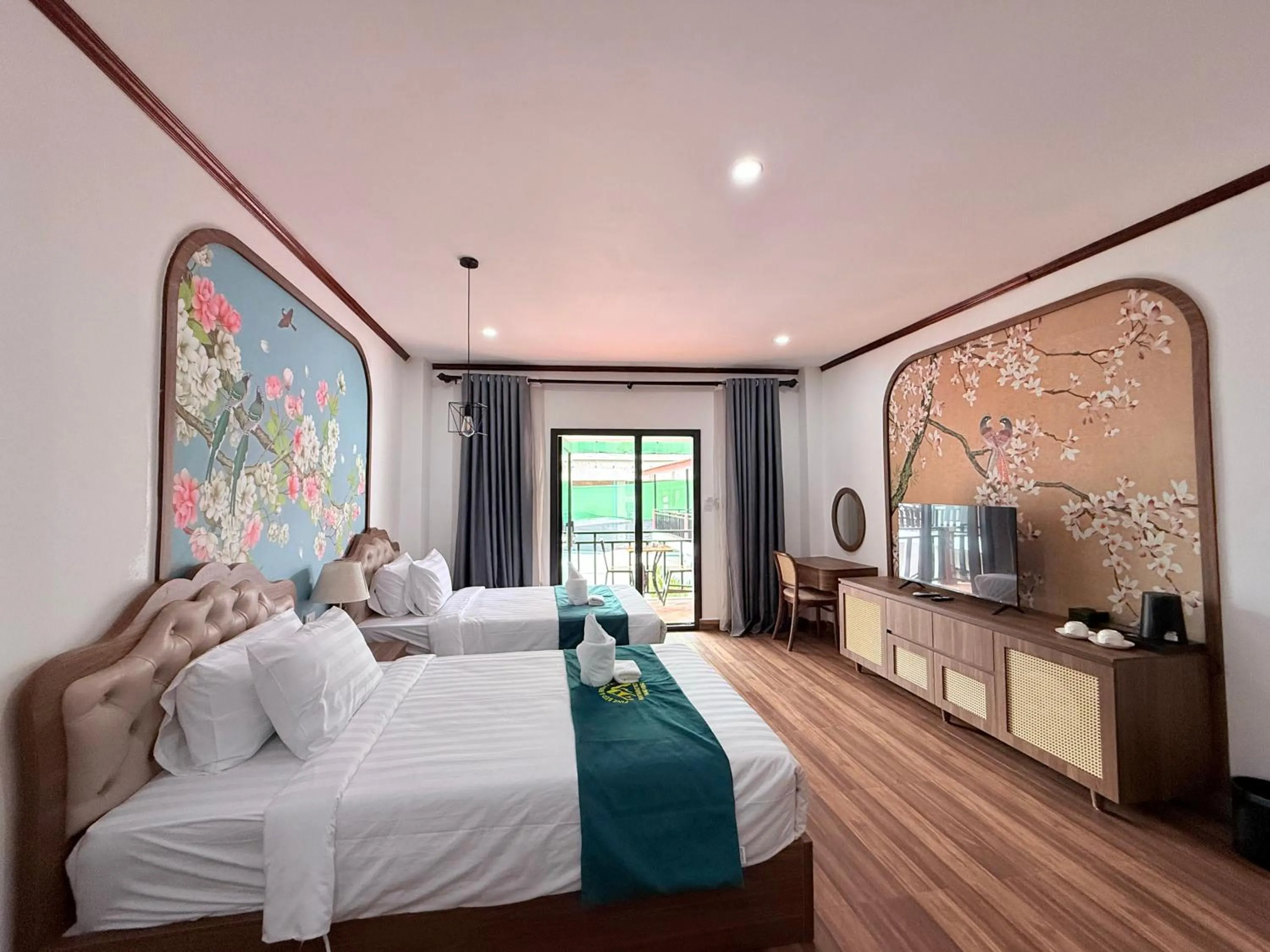 Bed in Vangvieng Night Market Resort