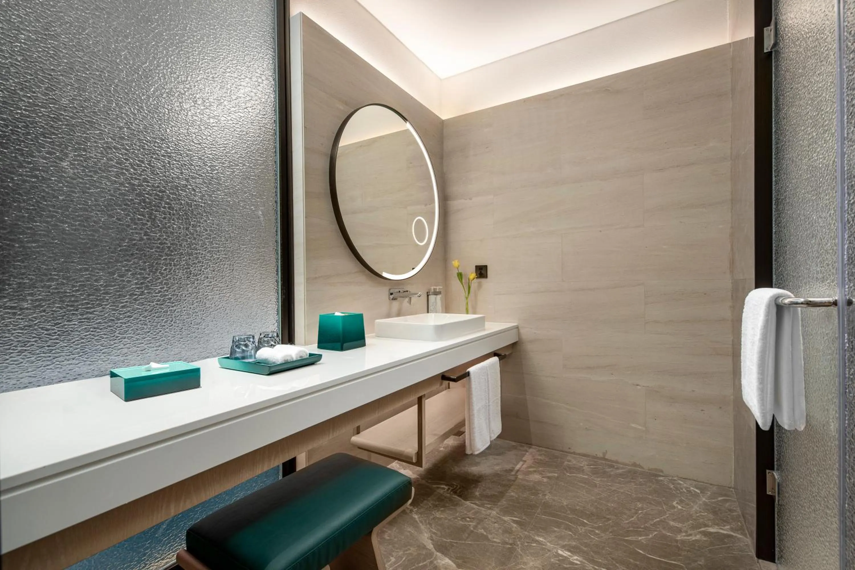 Toilet in HUALUXE Beihai Silver Beach Resort by IHG