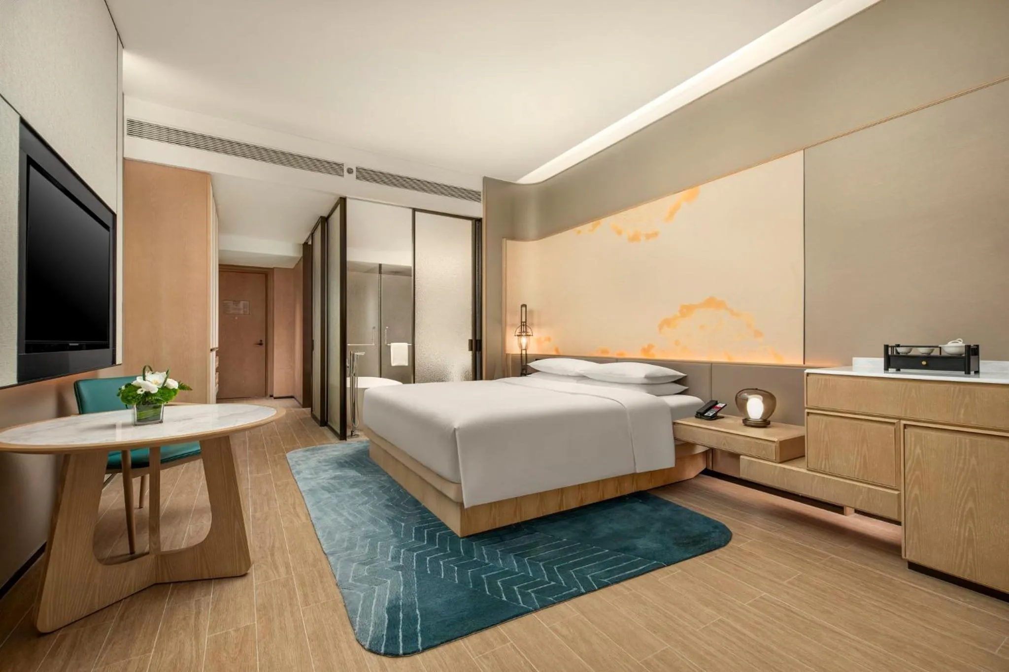 Photo of the whole room, Bed in HUALUXE Beihai Silver Beach Resort by IHG