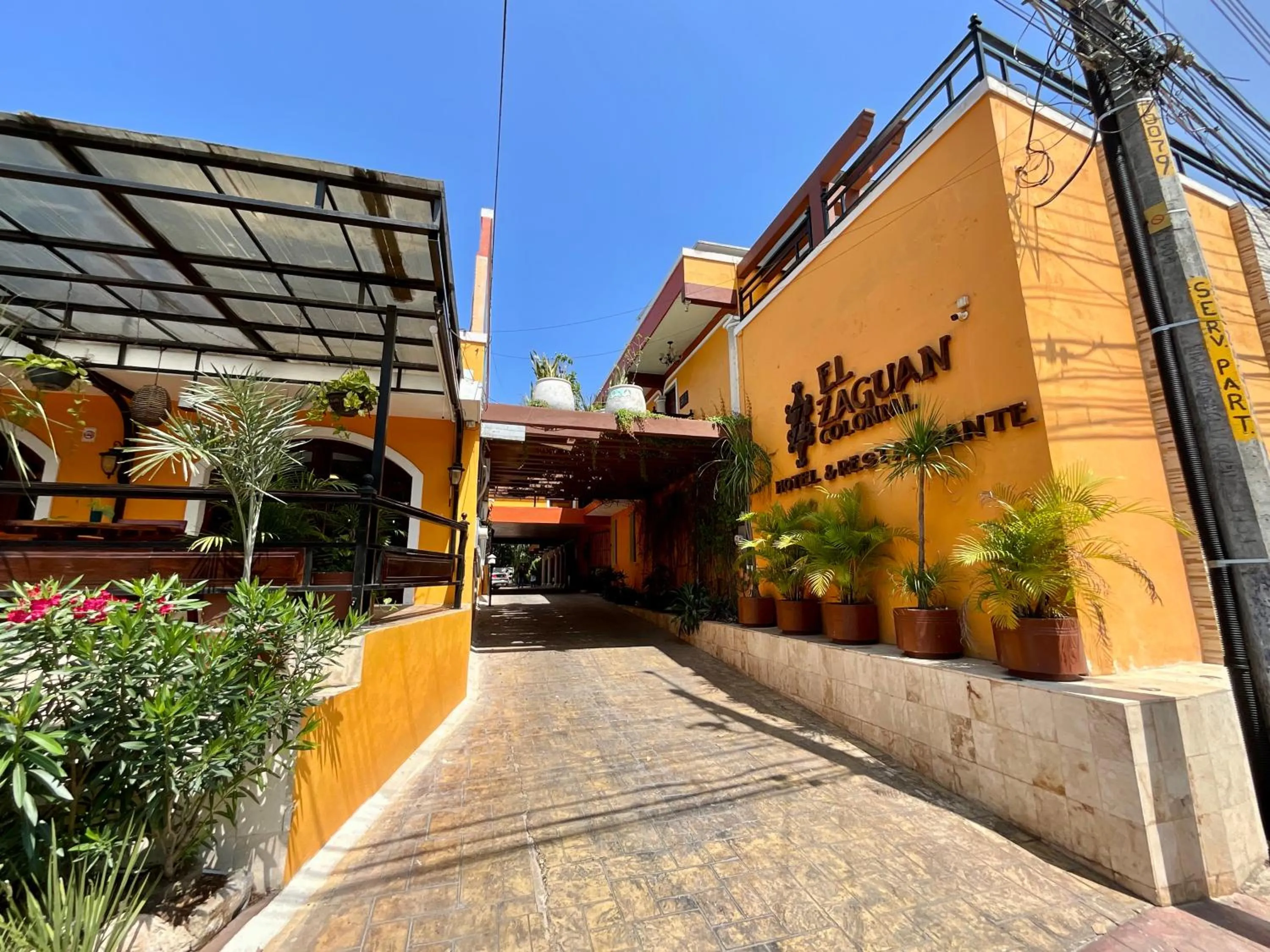 El Zaguán Colonial by GuruHotel