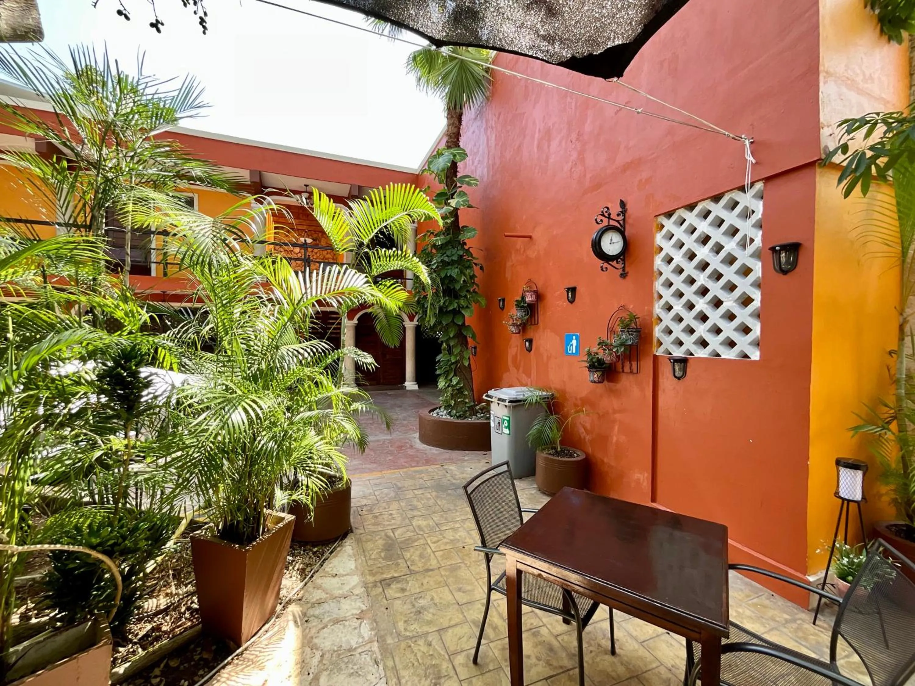 El Zaguán Colonial by GuruHotel