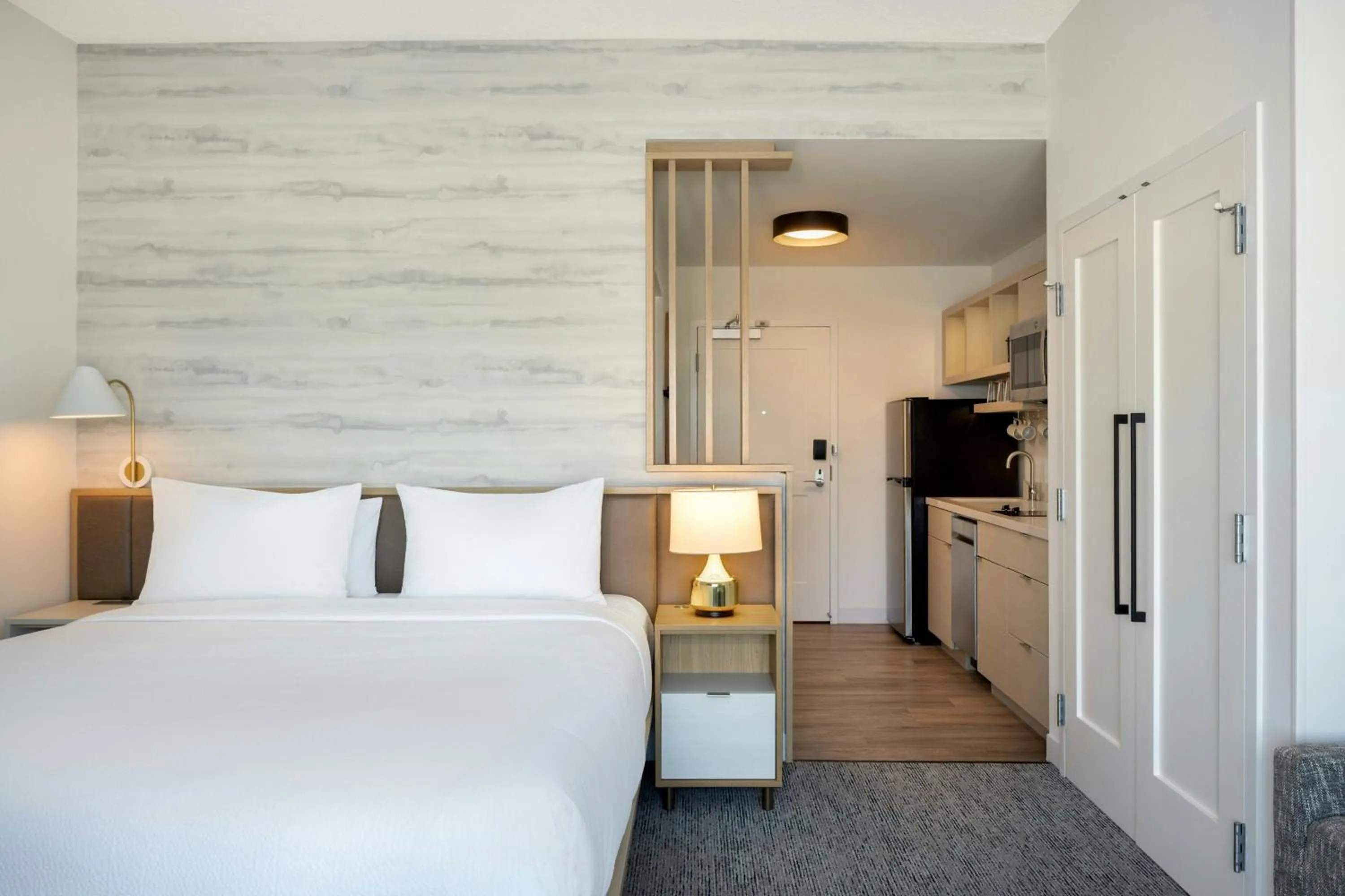 Bedroom, Bed in TownePlace Suites by Marriott Middleburg