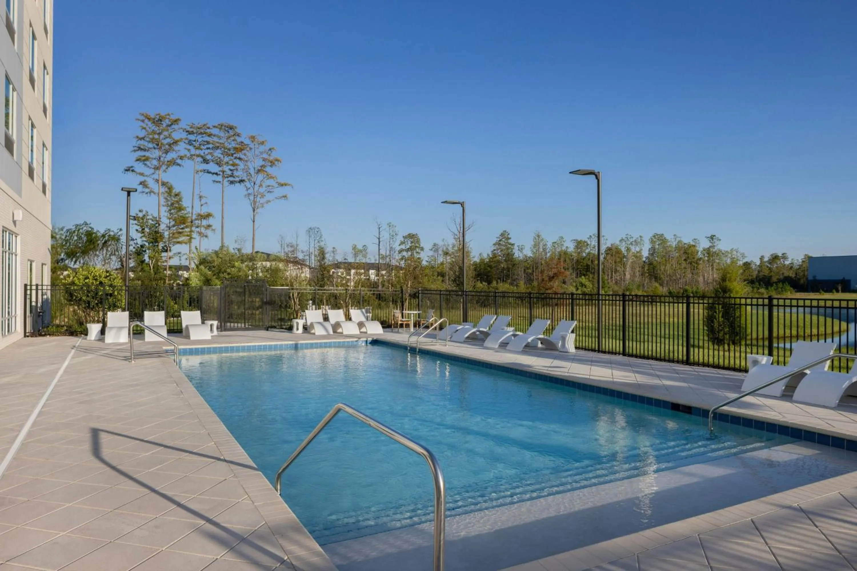 Swimming pool in TownePlace Suites by Marriott Middleburg