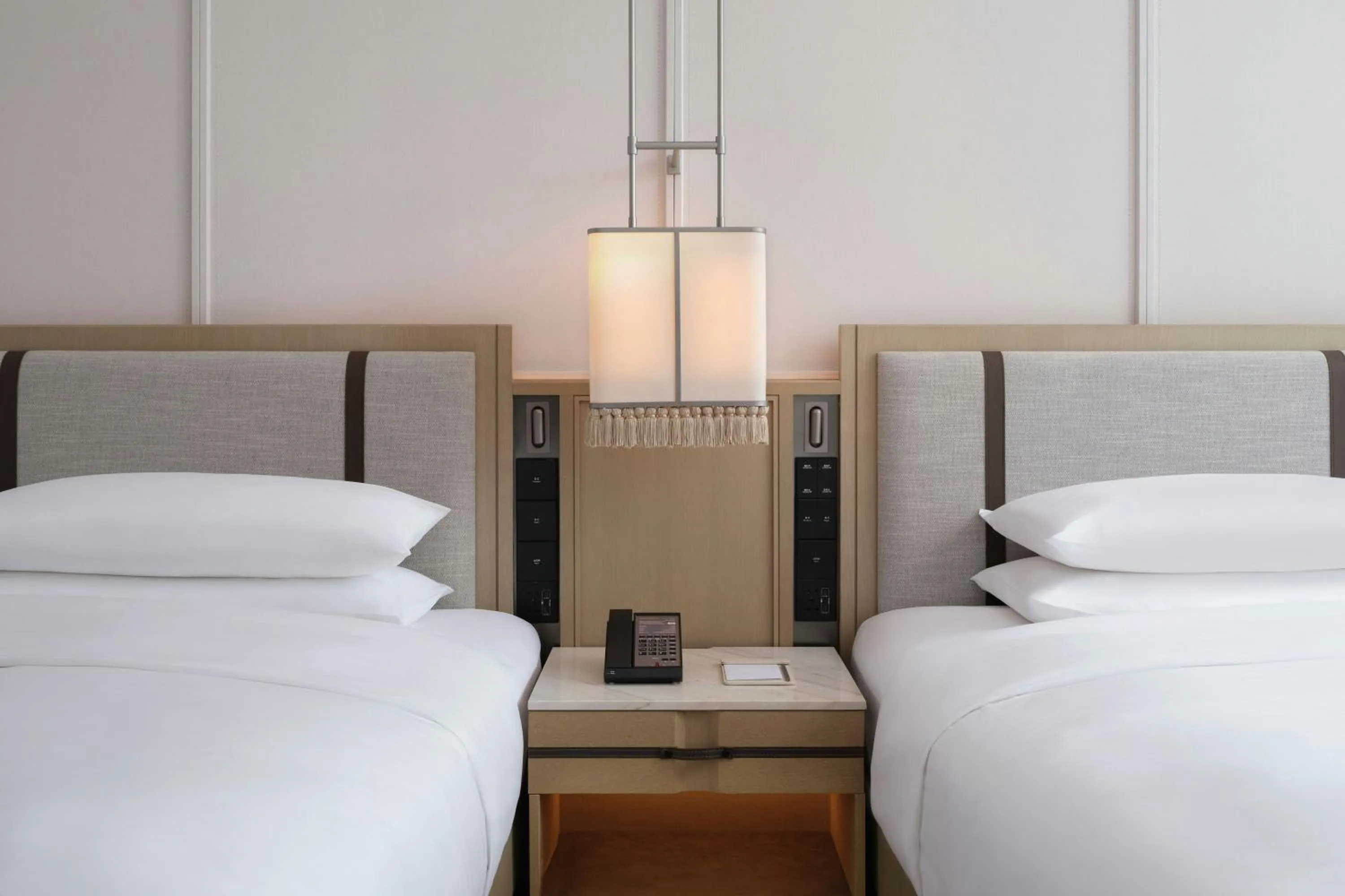 Photo of the whole room, Bed in 库尔勒绿发万怡酒店