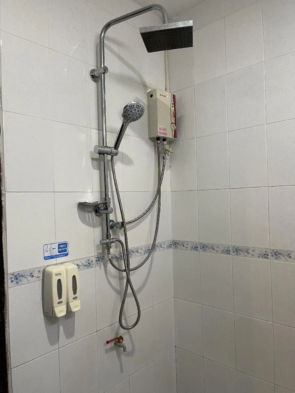 Shower in Lucky city hotel