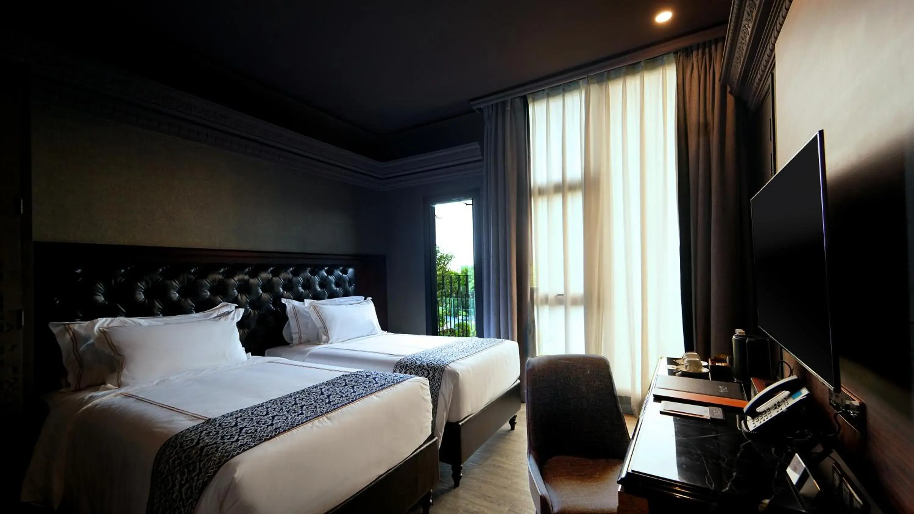 Superior Twin in 1969 D'Kelly Hotel Superior Twin in 1969 D'Kelly Hotel