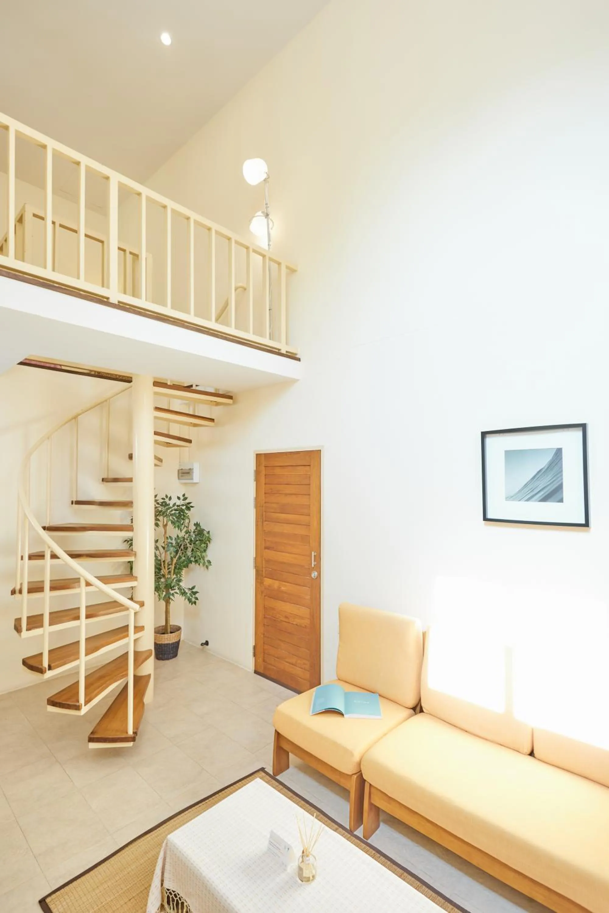 Photo of the whole room in Talay Hotel and Villa Cha-am