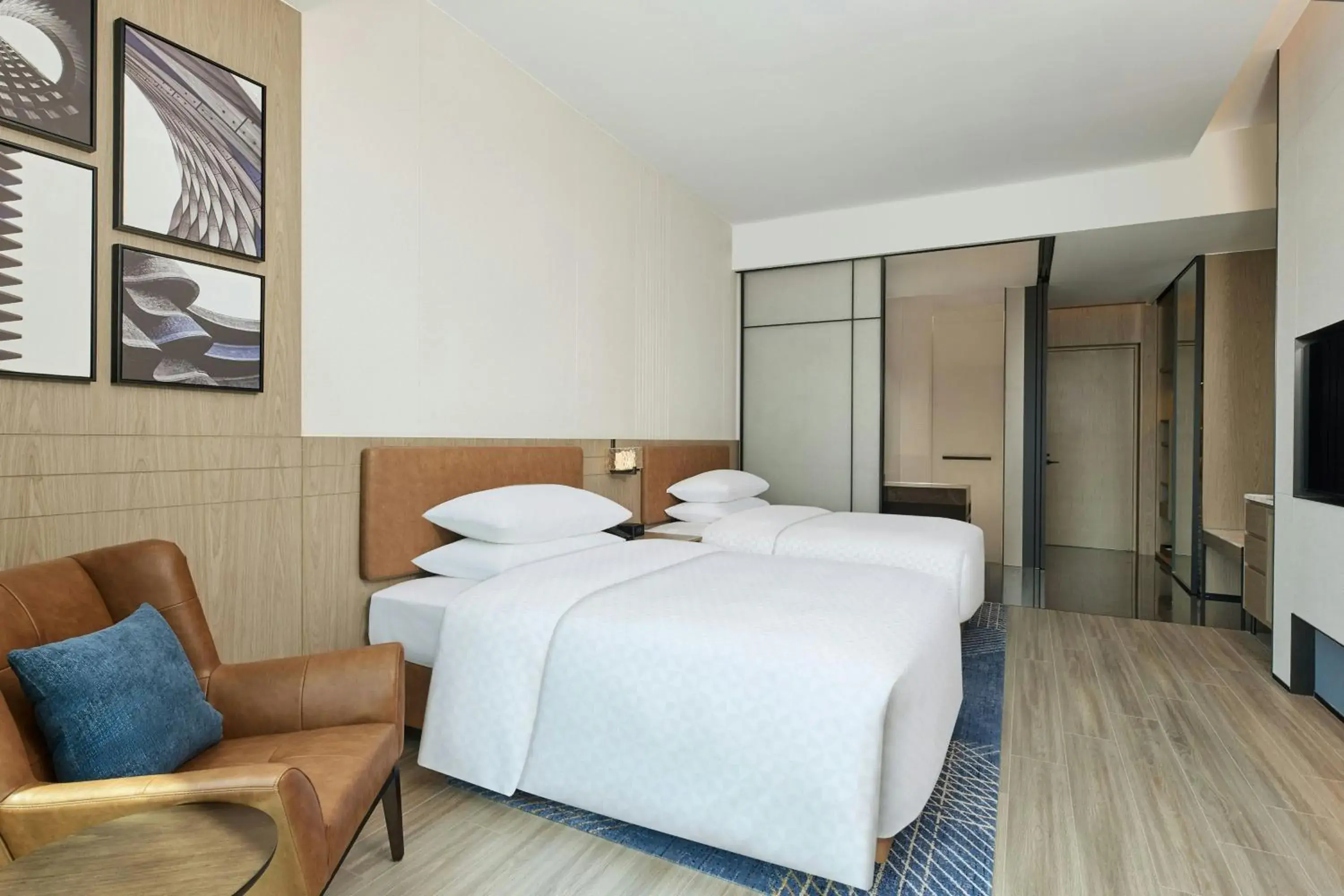 Superior Double Room with Two Double Beds and City View - Mid Floor in Four Points by Sheraton Shenzhen Bay Superior Double Room with Two Double Beds and City View - Mid Floor in Four Points by Sheraton Shenzhen Bay