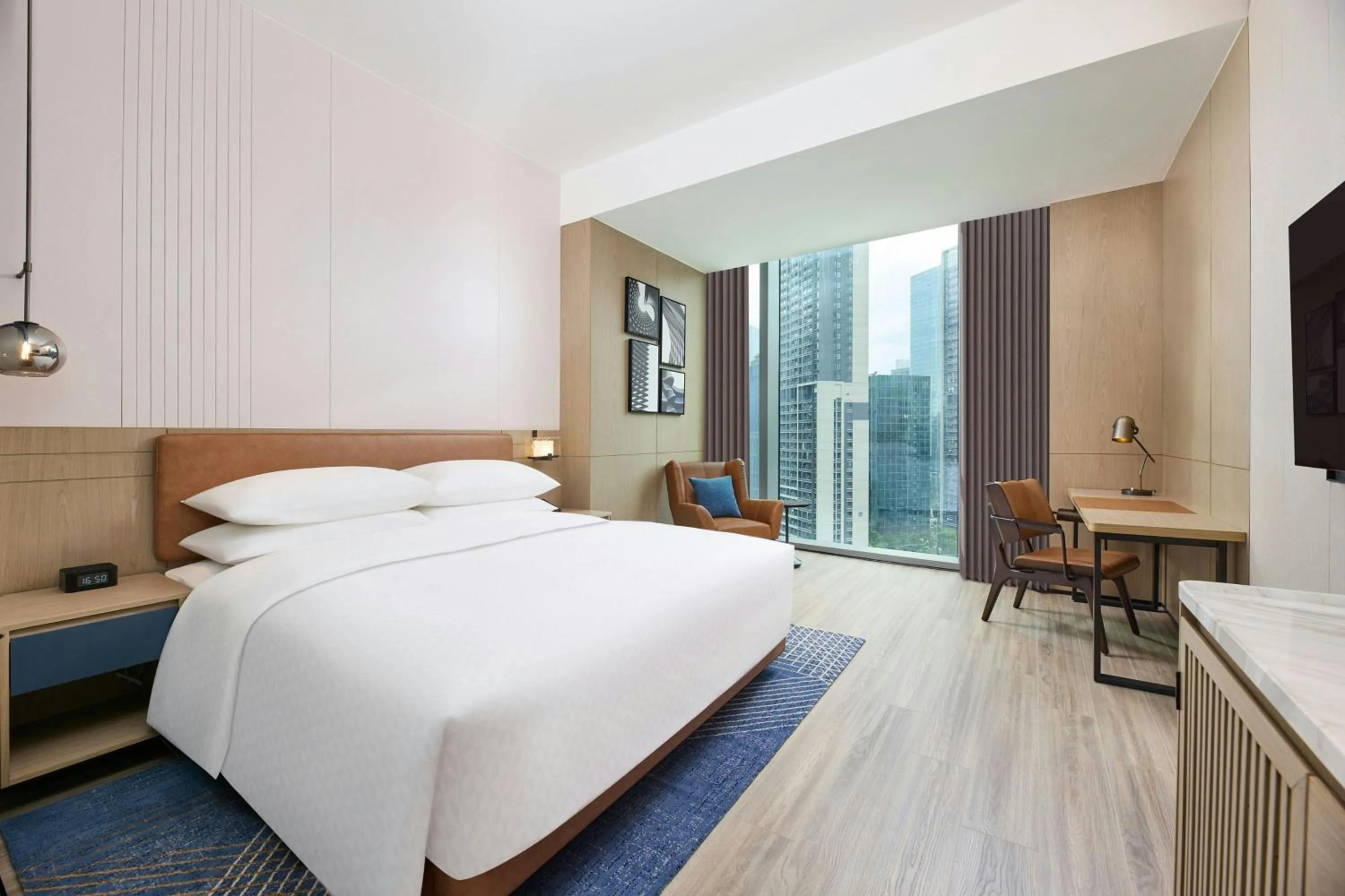 Superior King Room with City View in Four Points by Sheraton Shenzhen Bay