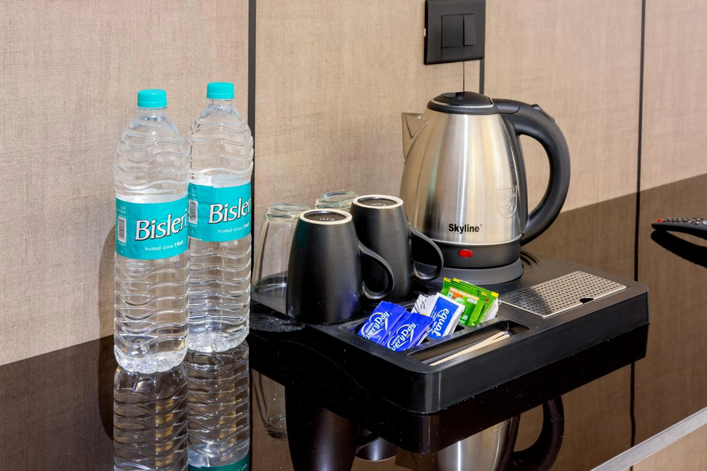 Coffee/tea facilities in ECKO La Maniere Business Hotels